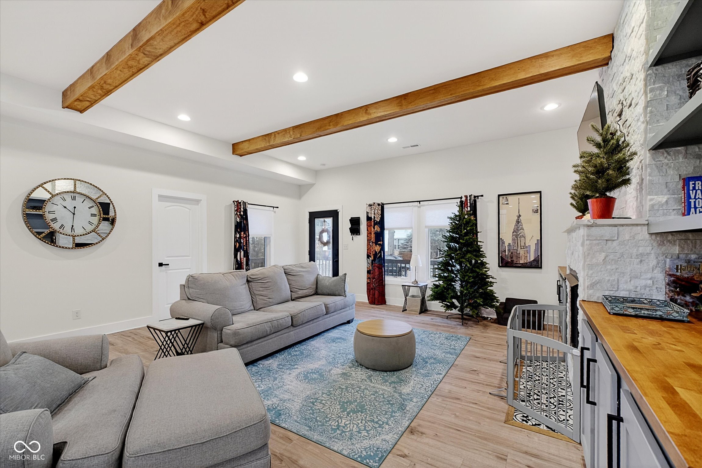 Indianapolis, Indiana, 46202, United States, 4 Bedrooms Bedrooms, ,5 BathroomsBathrooms,Residential,For Sale,2008591