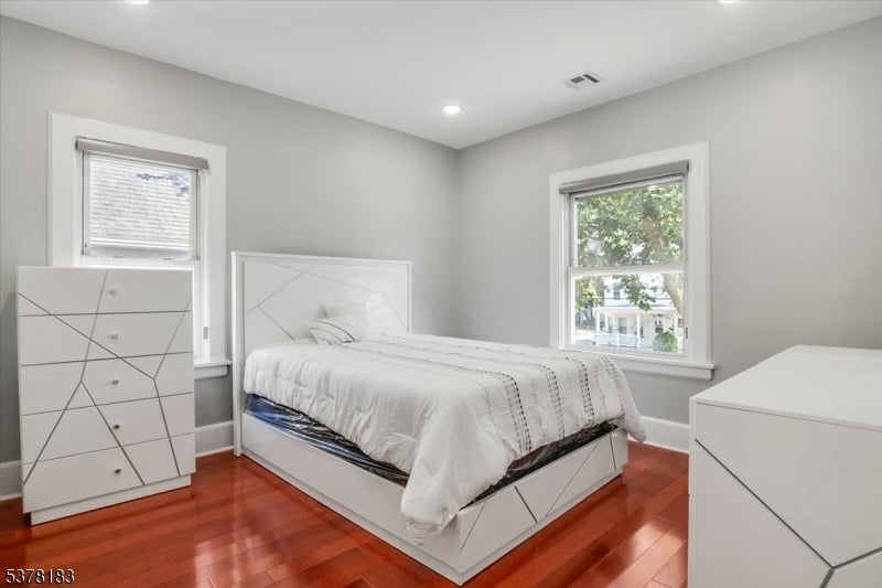 Clifton City, New Jersey, 07011, United States, 5 Bedrooms Bedrooms, ,3 BathroomsBathrooms,Residential,For Sale,1938226