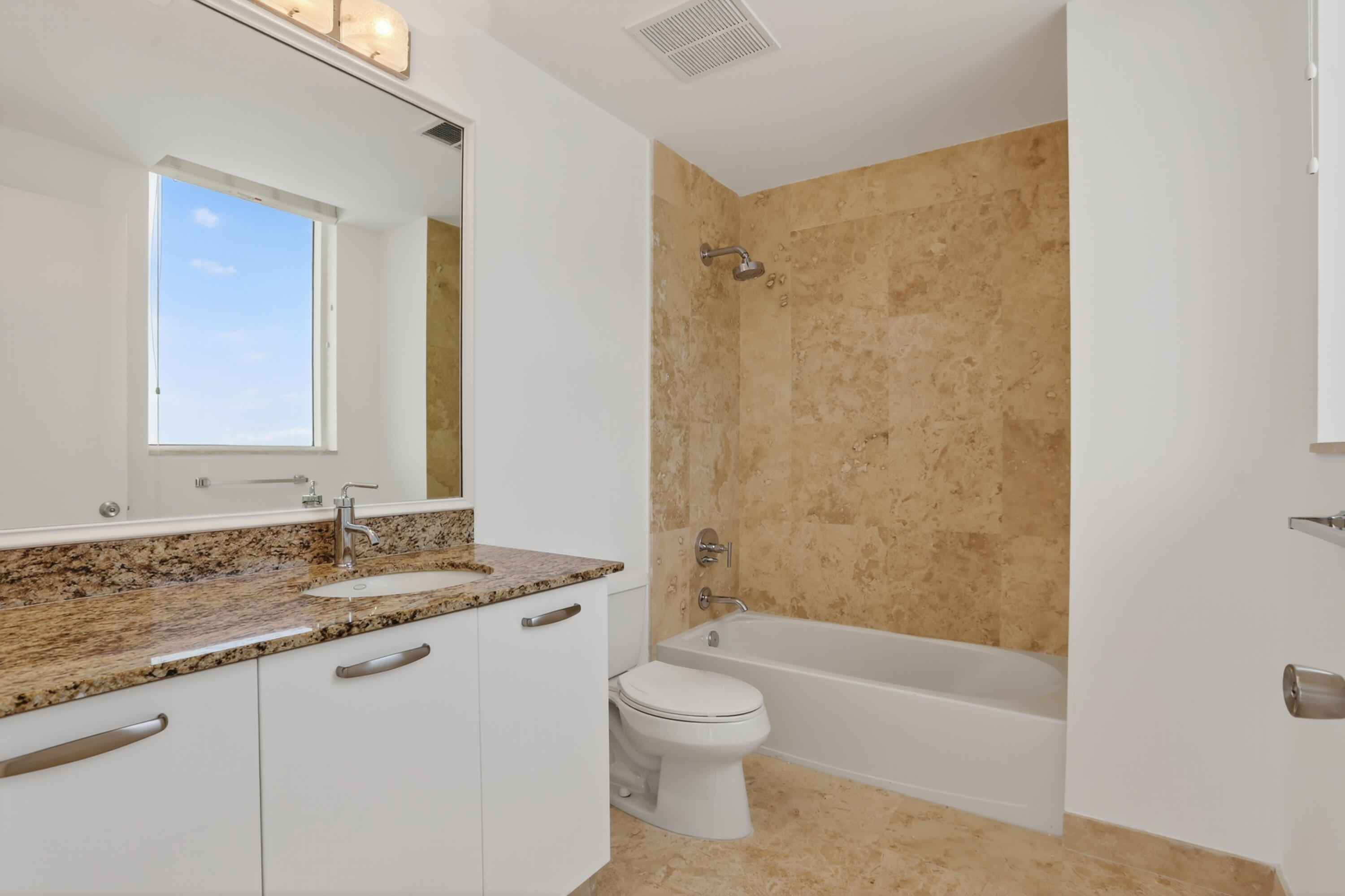 Pompano Beach, Florida, 33062, United States, 3 Bedrooms Bedrooms, ,5 BathroomsBathrooms,Residential,For Sale,1850306