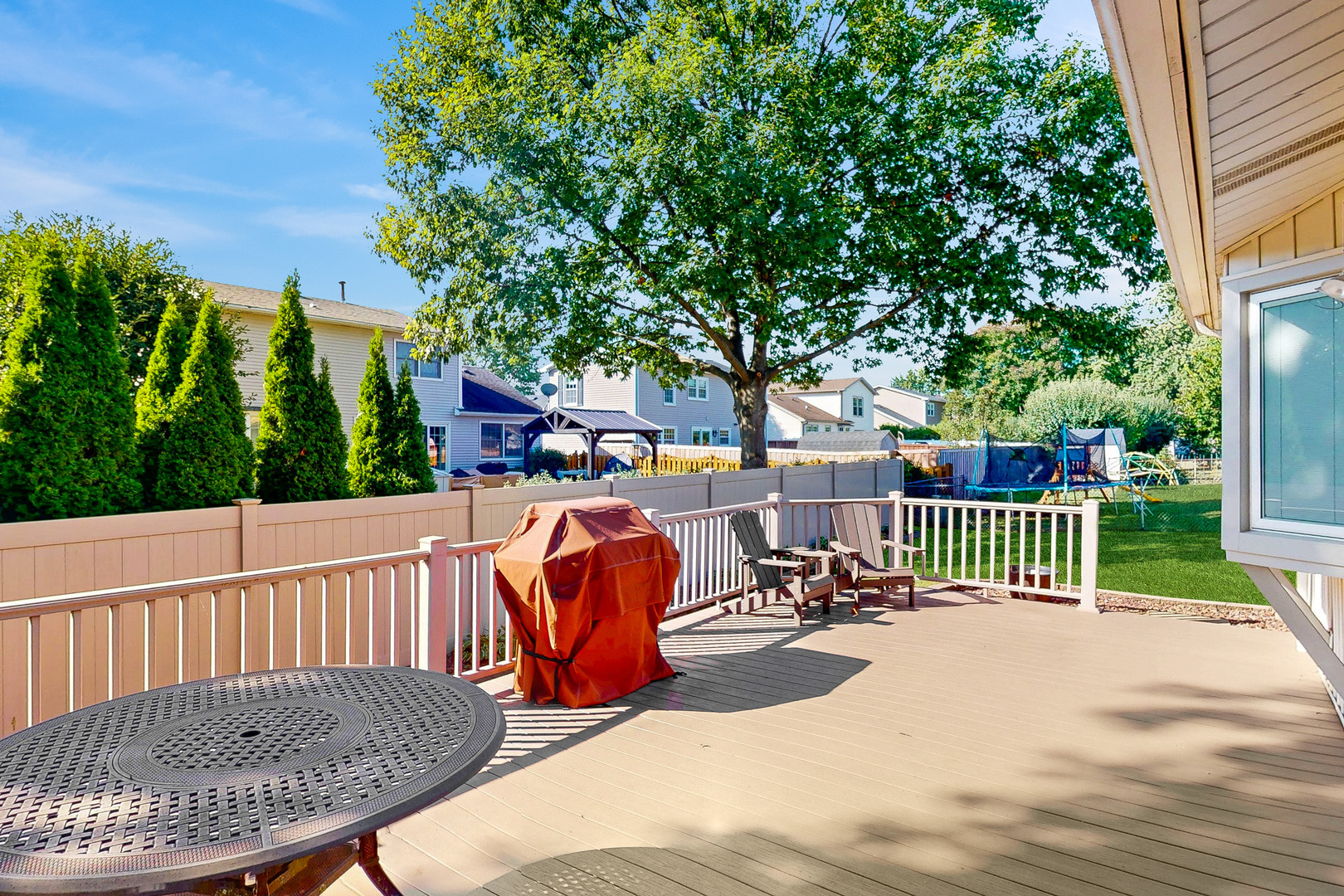 Elk Grove Village, Illinois, 60007, United States, 4 Bedrooms Bedrooms, ,2 BathroomsBathrooms,Residential,For Sale,1979960