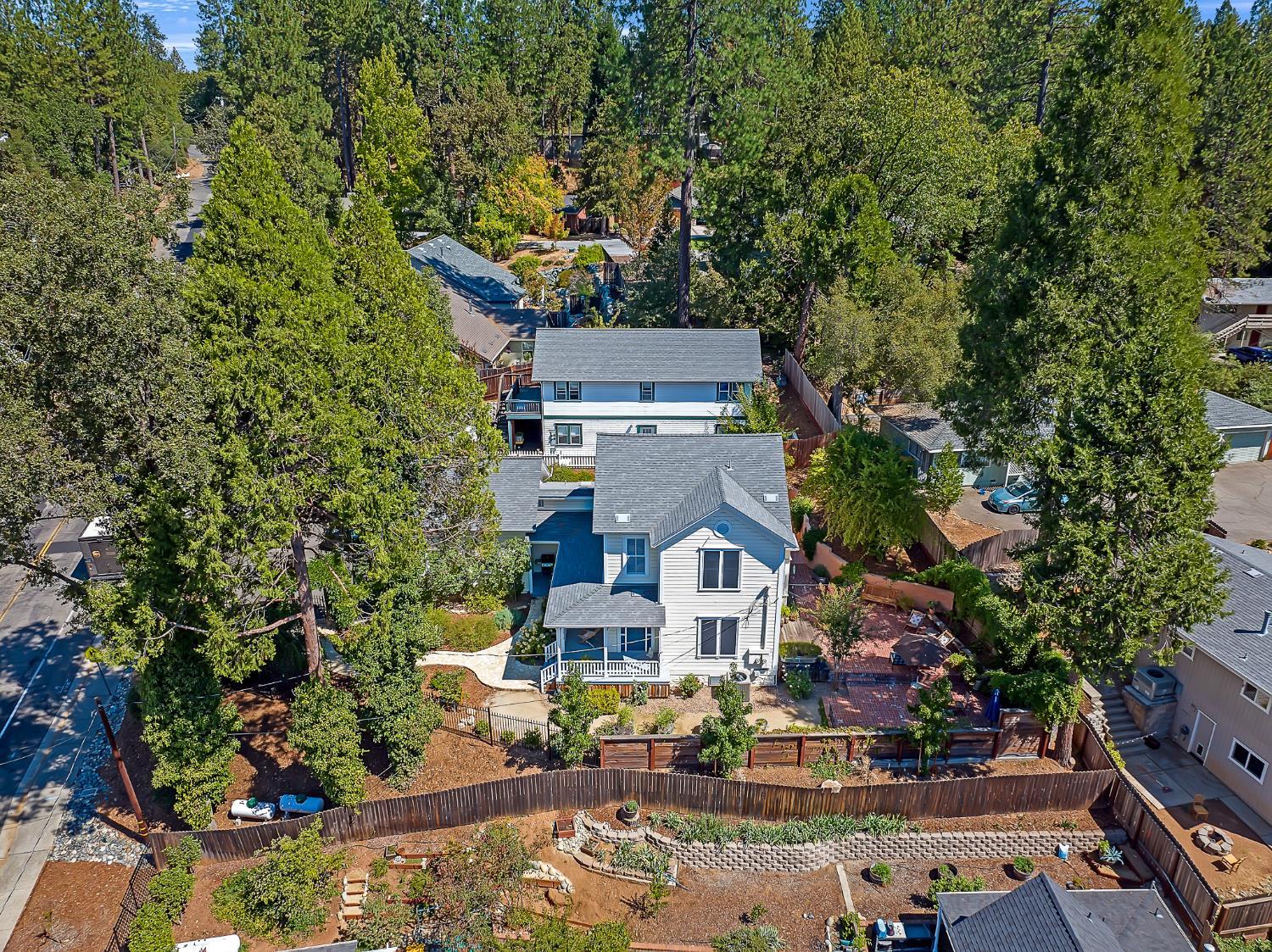 Placerville, California, 95667, United States, 4 Bedrooms Bedrooms, ,2 BathroomsBathrooms,Residential,For Sale,1978862