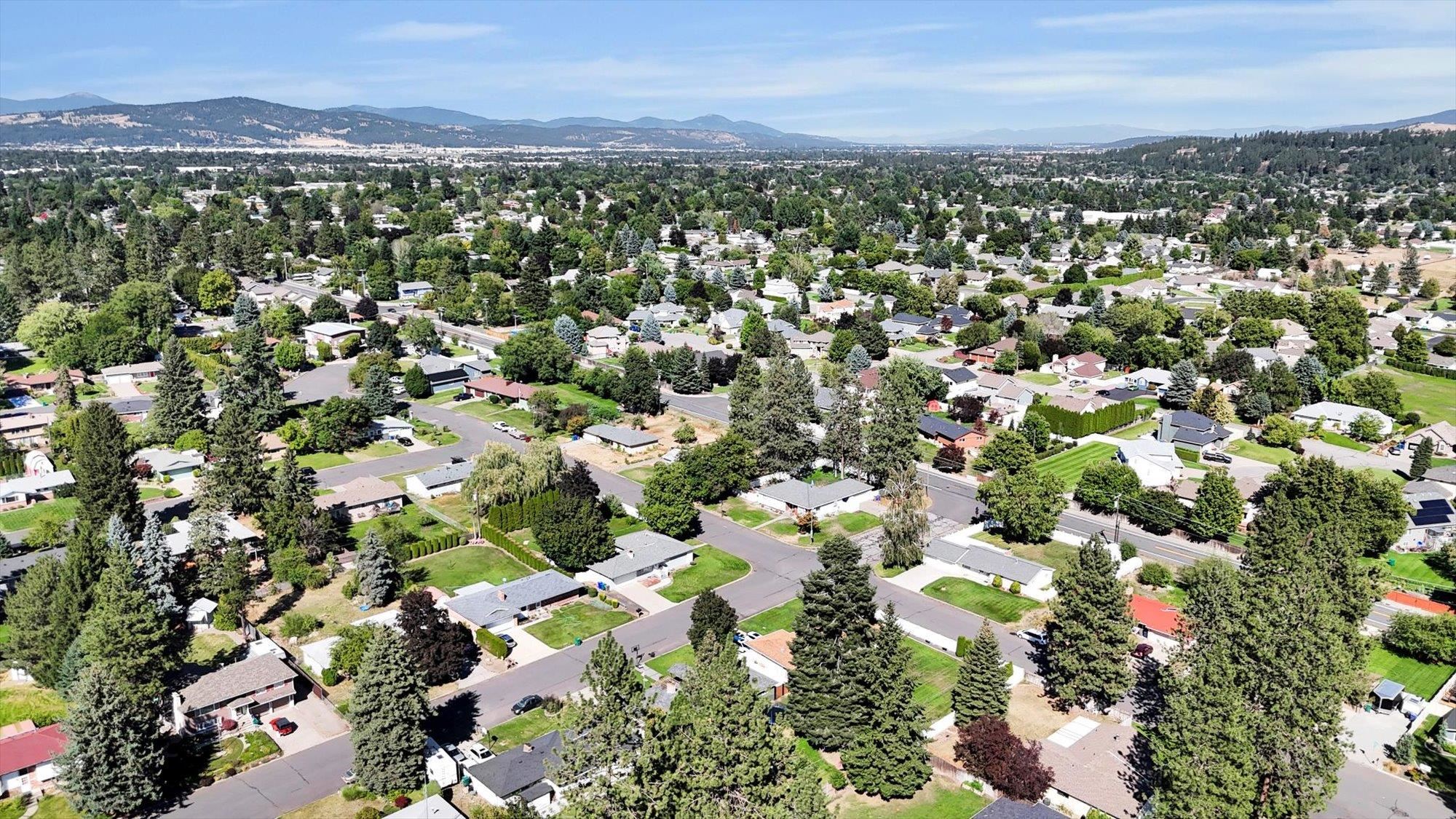 Spokane Valley, Washington, 99216, United States, 4 Bedrooms Bedrooms, ,3 BathroomsBathrooms,Residential,For Sale,1927363