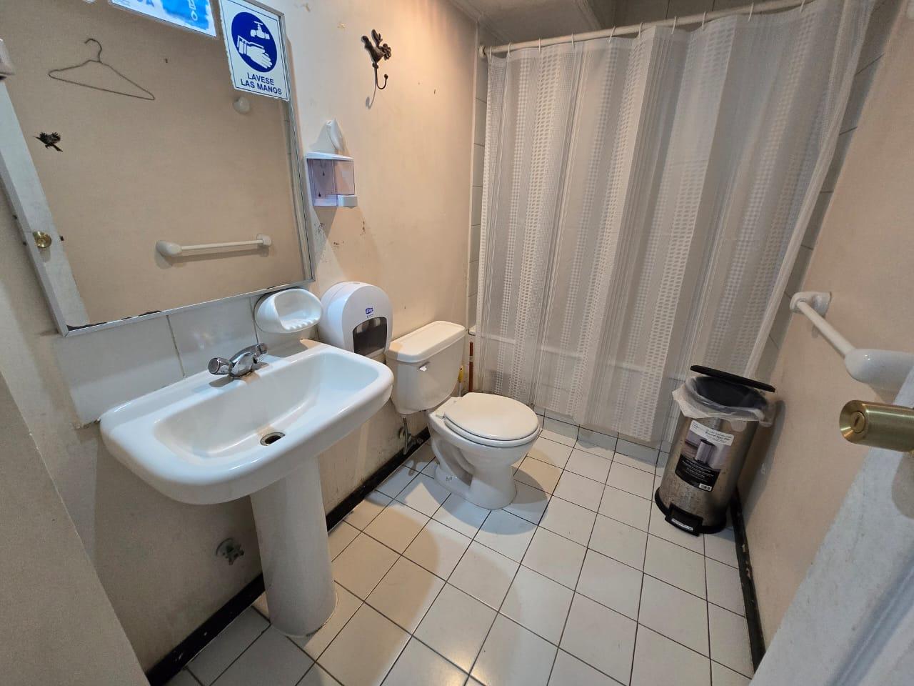 Antofagasta, Chile, 7 Bedrooms Bedrooms, ,3 BathroomsBathrooms,Residential,For Sale,1896759