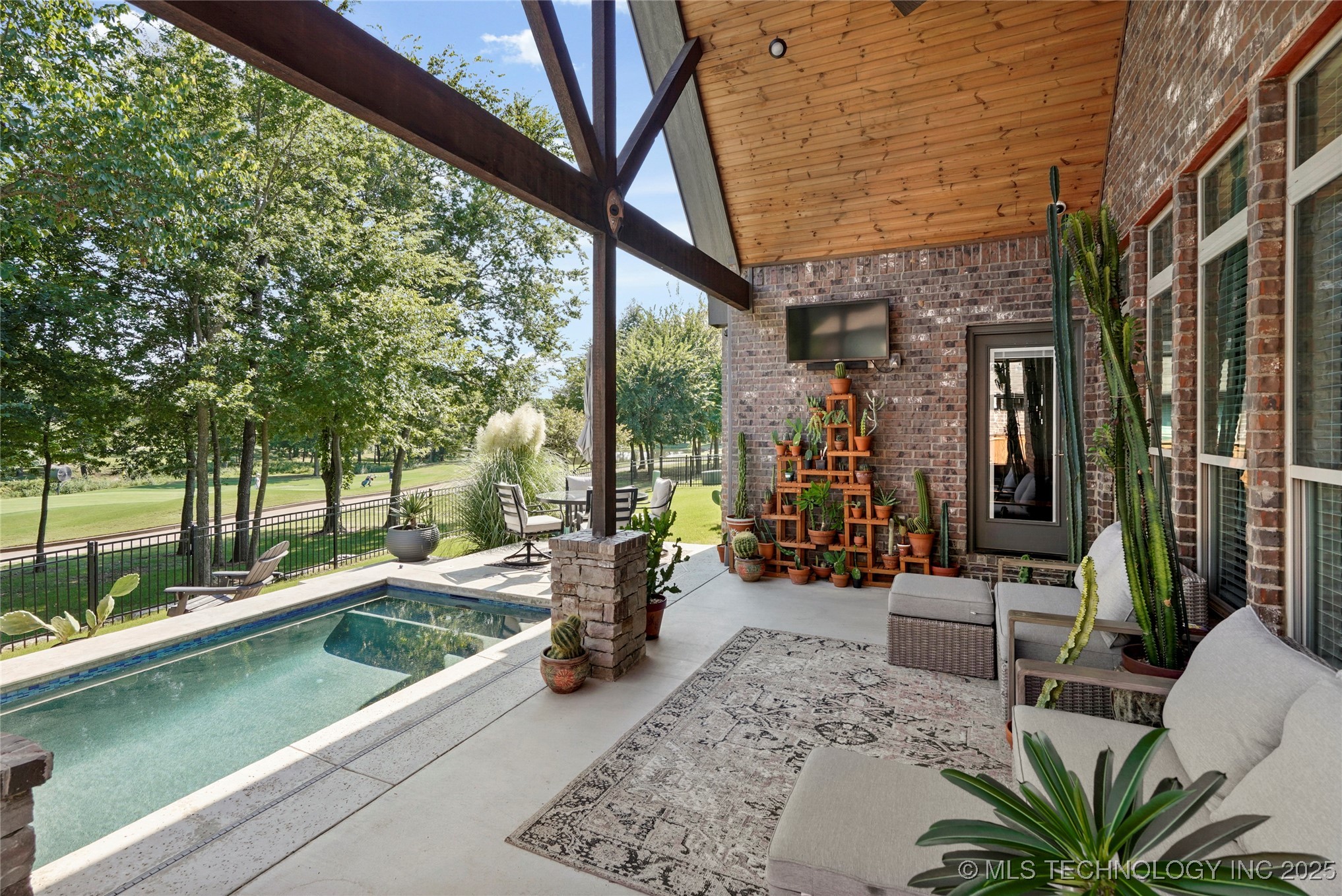 Broken Arrow, Oklahoma, 74014, United States, 3 Bedrooms Bedrooms, ,2 BathroomsBathrooms,Residential,For Sale,1940073