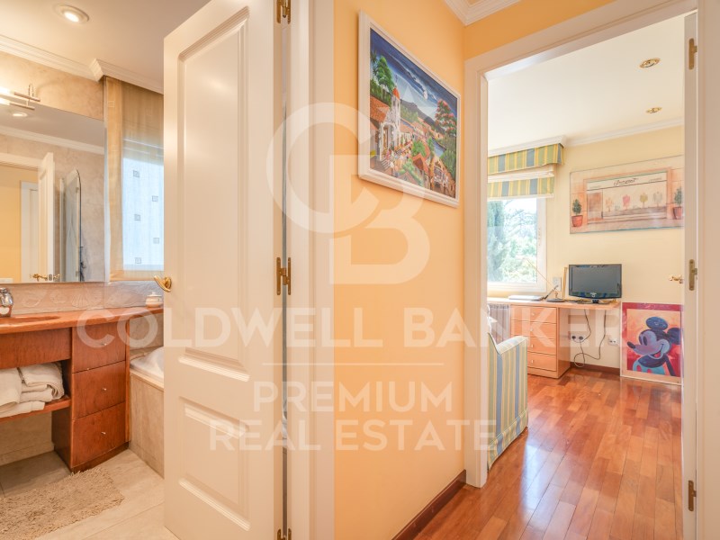 Sant Cugat del Vallès, Catalonia, ES, 5 Bedrooms Bedrooms, ,5 BathroomsBathrooms,Residential,For Sale,1529561