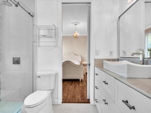 Plantation, Florida, 33325, United States, 5 Bedrooms Bedrooms, ,4 BathroomsBathrooms,Residential,For Sale,2005457