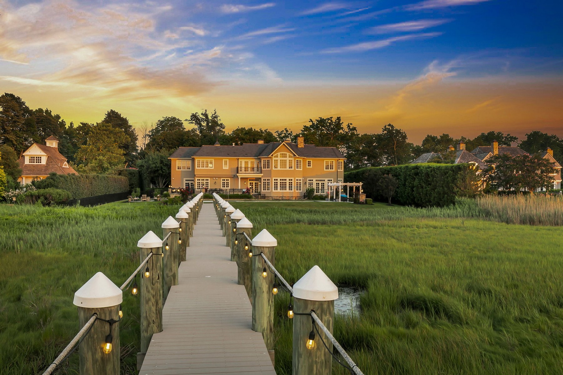  Experience the pinnacle of waterfront living. - 物件實景