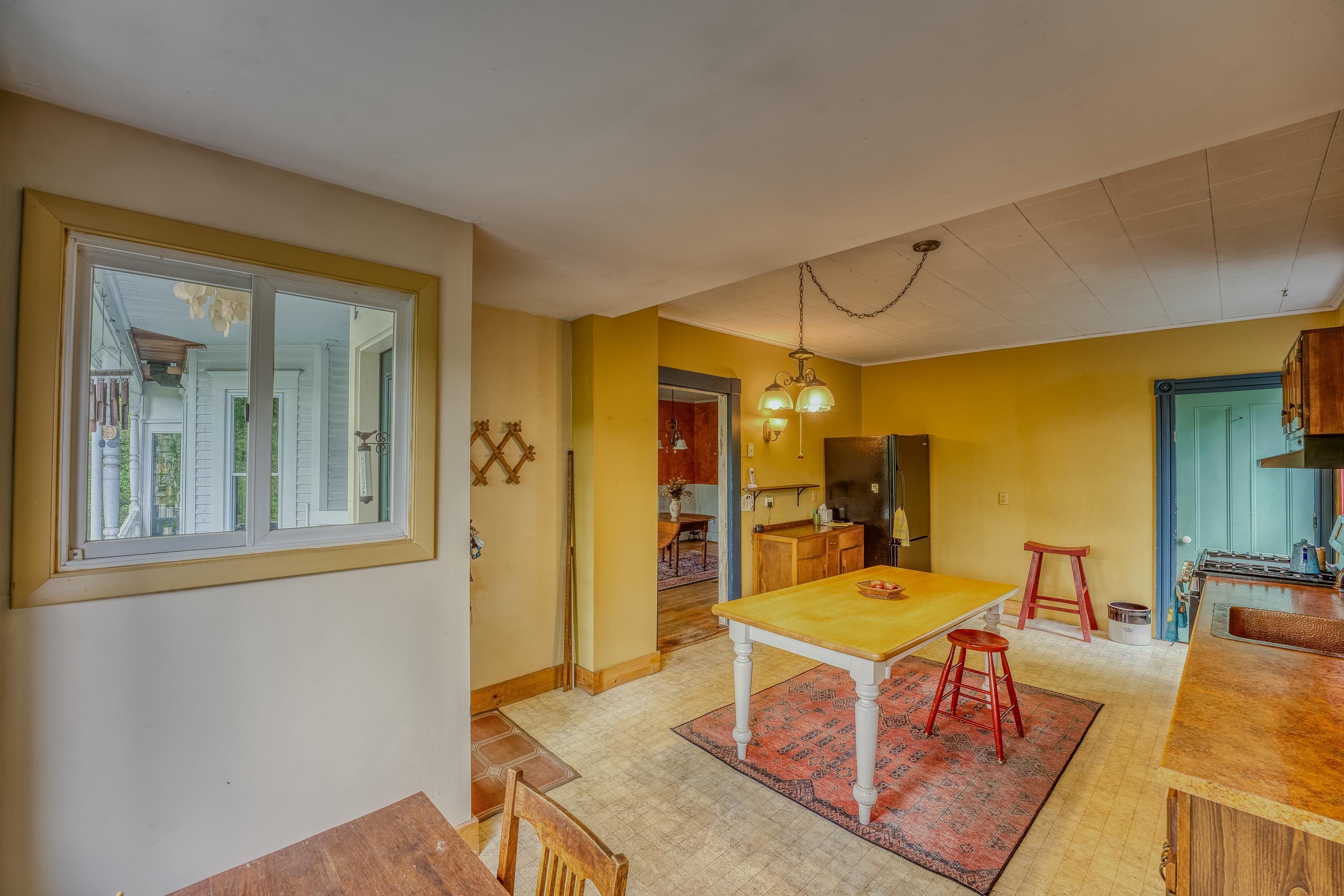 Littleton, New Hampshire, 03561, United States, 5 Bedrooms Bedrooms, ,1 BathroomBathrooms,Residential,For Sale,1856478