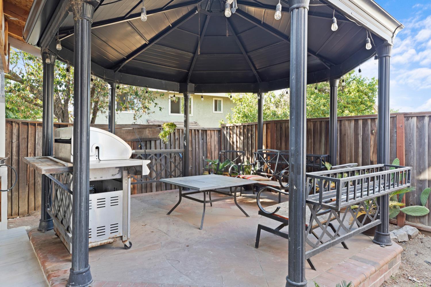 Tracy, California, 95376, United States, 5 Bedrooms Bedrooms, ,3 BathroomsBathrooms,Residential,For Sale,1931306