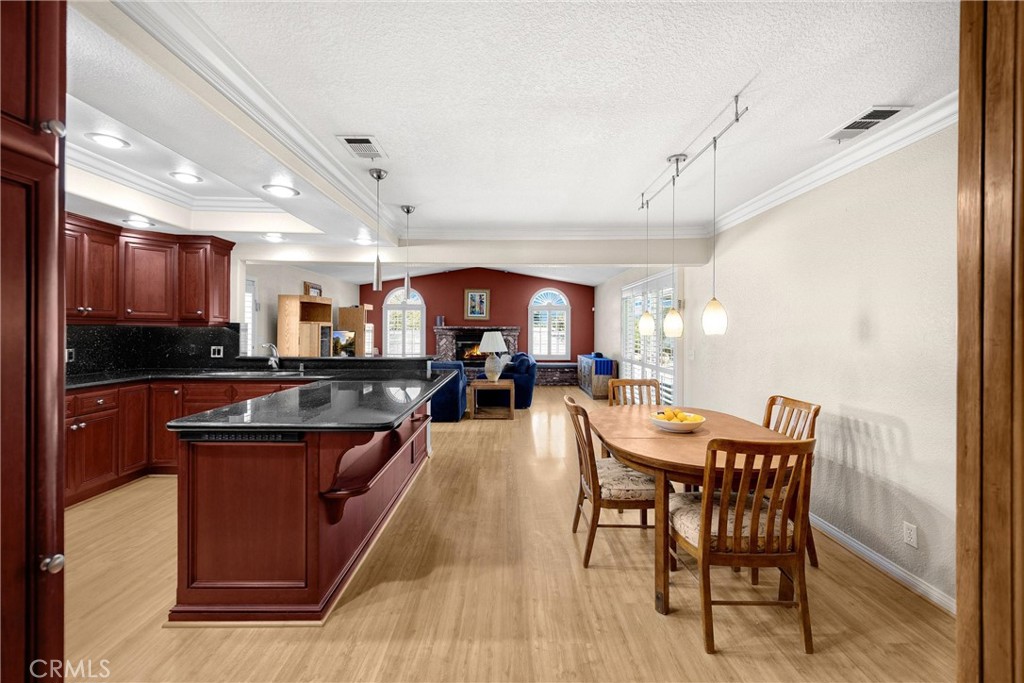 Upland, California, 91786, United States, 5 Bedrooms Bedrooms, ,2 BathroomsBathrooms,Residential,For Sale,1927860