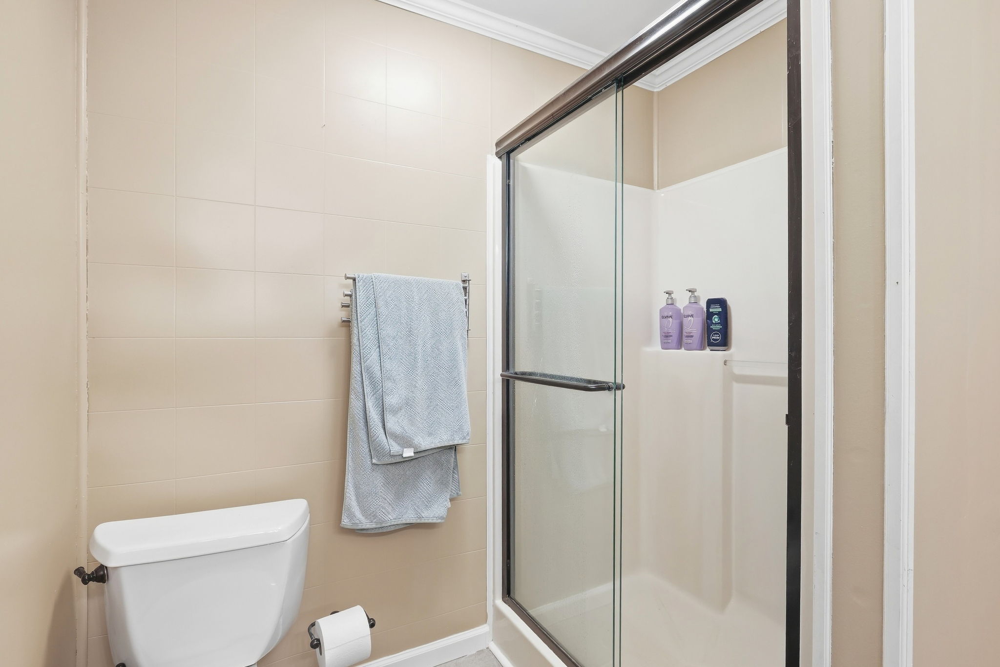  8519 West 69th Terrace, Overland Park, KS 66204 - 物件實景