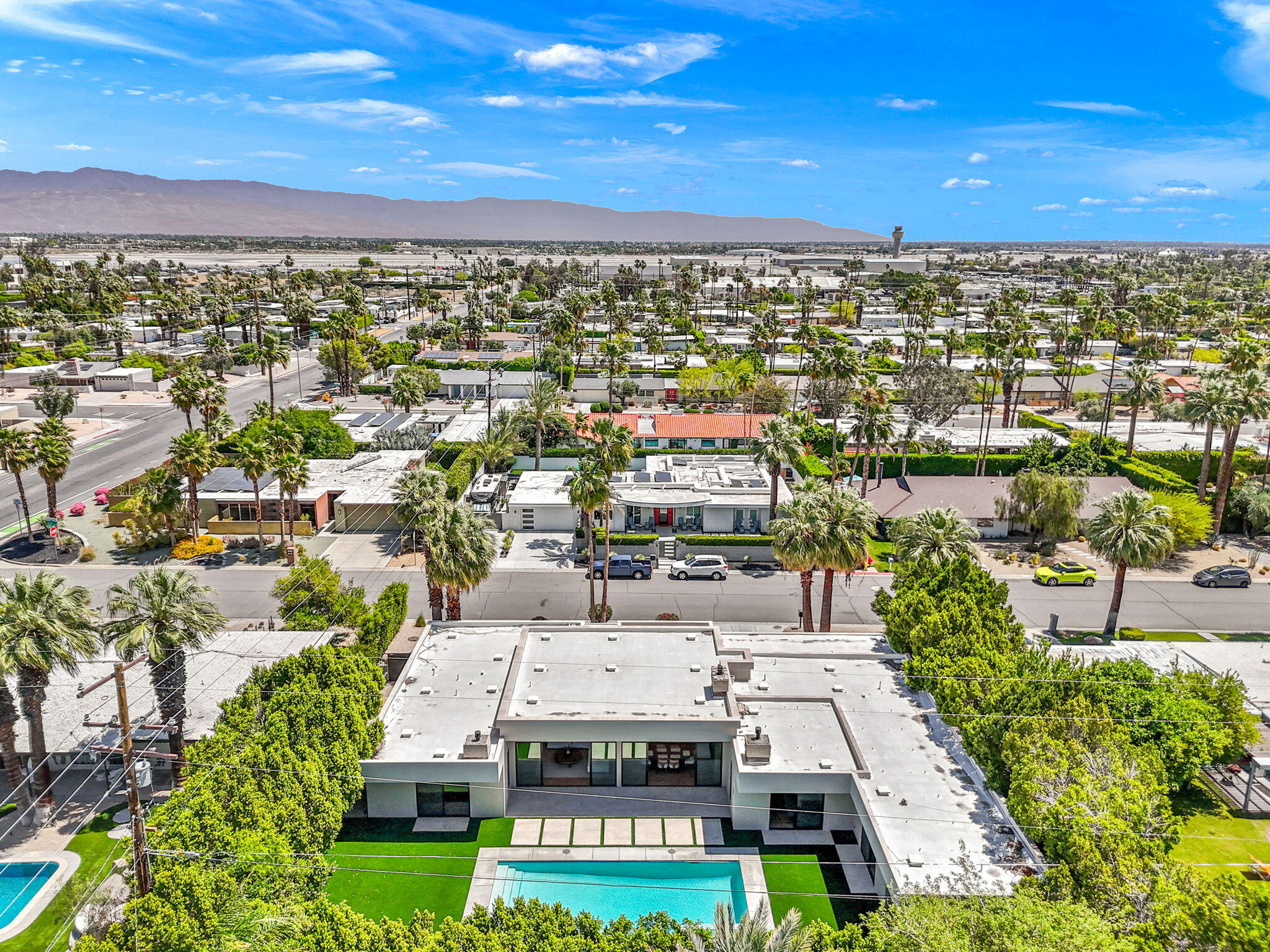 Palm Springs, California, 92262, United States, 5 Bedrooms Bedrooms, ,4 BathroomsBathrooms,Residential,For Sale,1805387