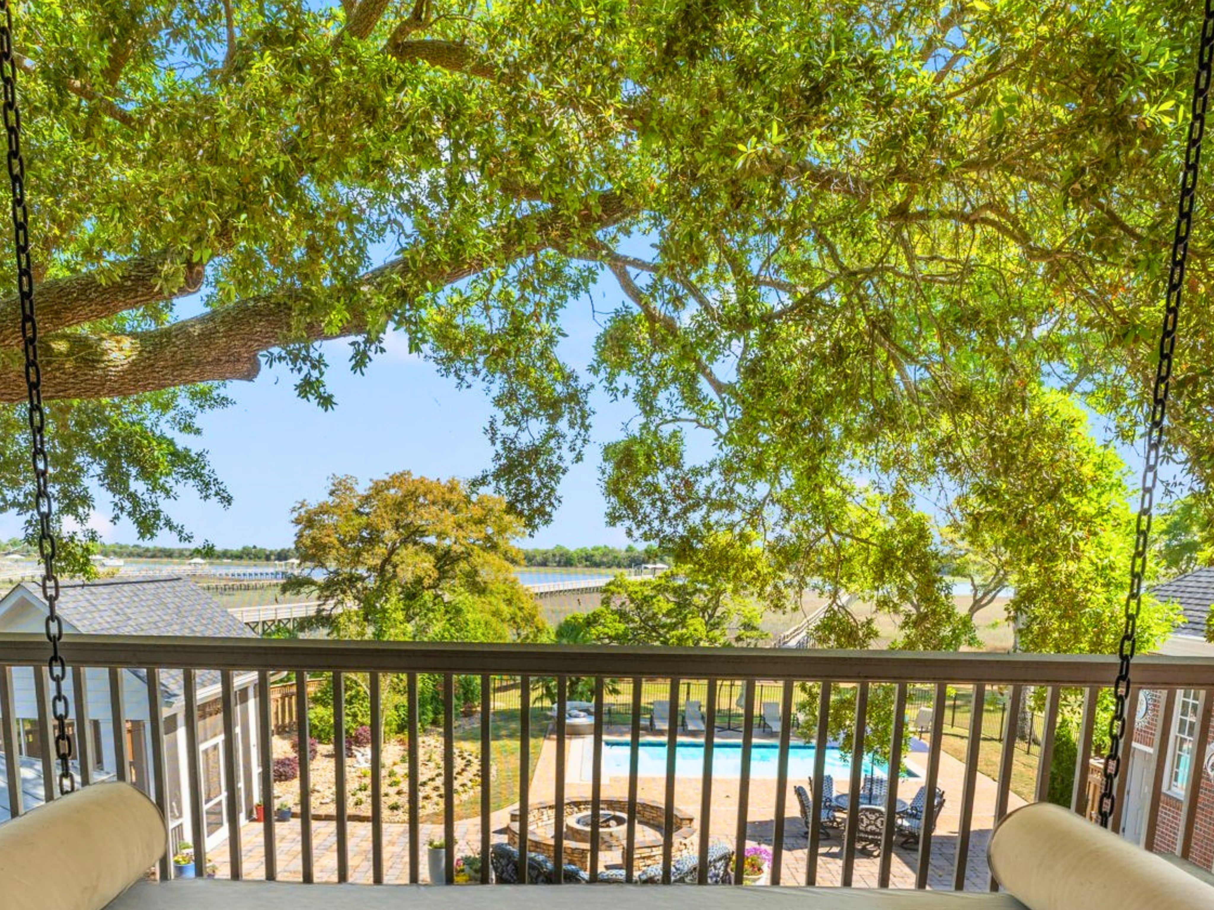  404 Shoreline Drive East, Sunset Beach, NC 28468 - 物件實景
