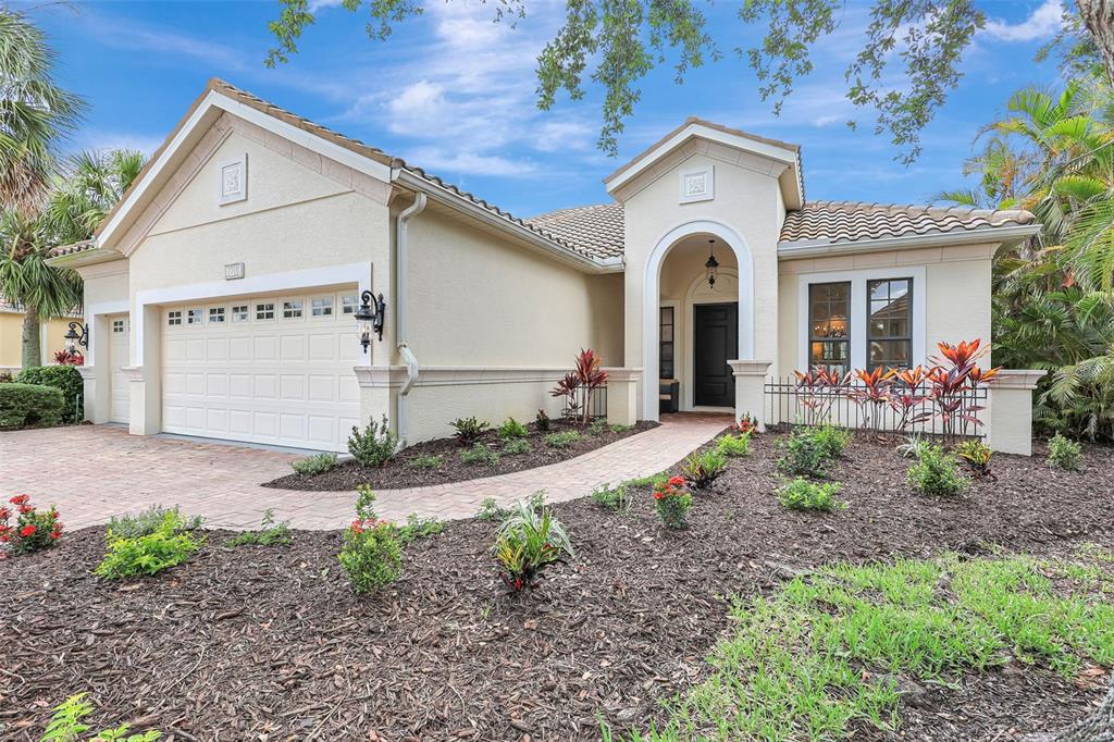 Lakewood Ranch, Florida, 34202, United States, 4 Bedrooms Bedrooms, ,4 BathroomsBathrooms,Residential,For Sale,1849002