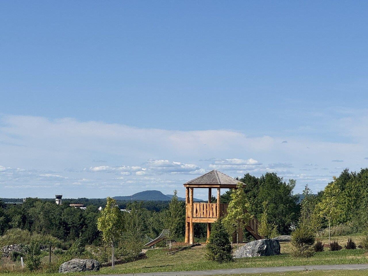 South Burlington, Vermont, 05403, United States, 3 Bedrooms Bedrooms, ,2 BathroomsBathrooms,Residential,For Sale,1939047