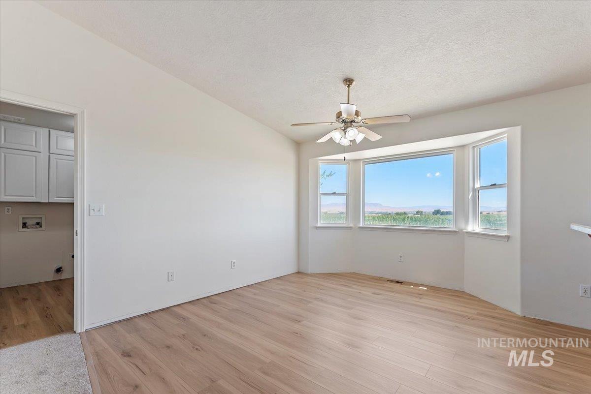 New Plymouth, Idaho, 83655-5457, United States, 5 Bedrooms Bedrooms, ,Residential,For Sale,1918304
