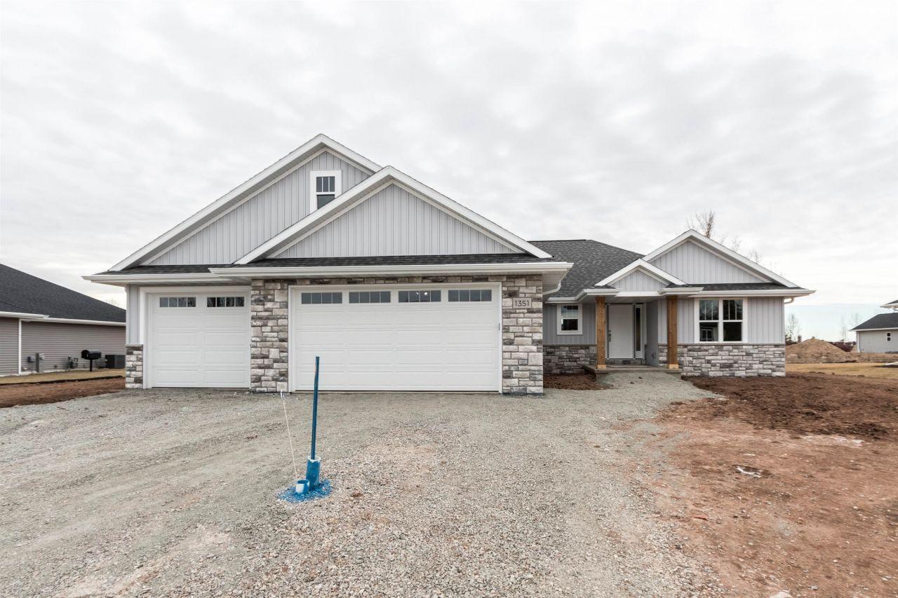 DE PERE, Wisconsin, 54115, United States, 3 Bedrooms Bedrooms, ,3 BathroomsBathrooms,Residential,For Sale,1695788