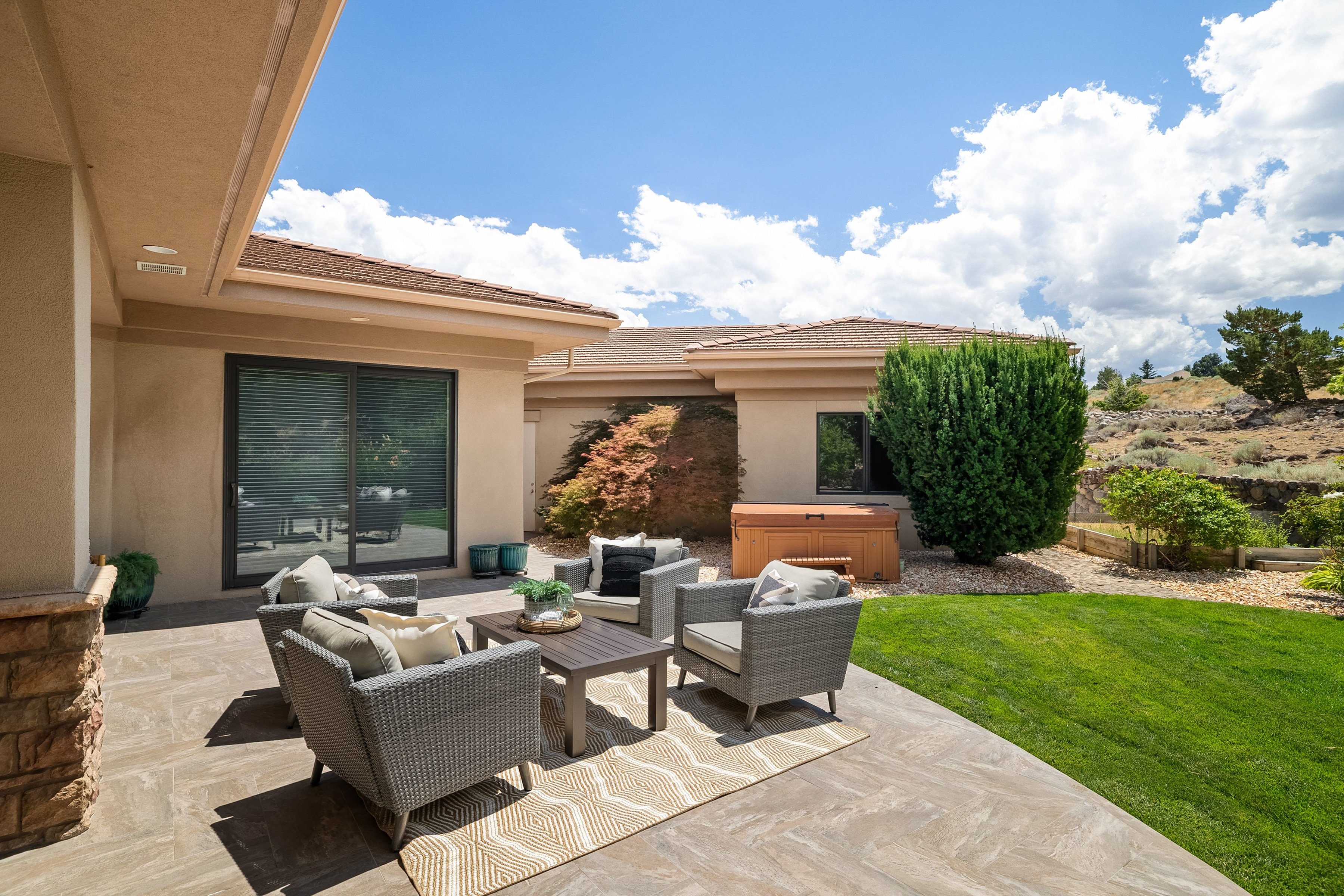 Stunning Custom Home with Breathtaking Views in Reno - 物件實景