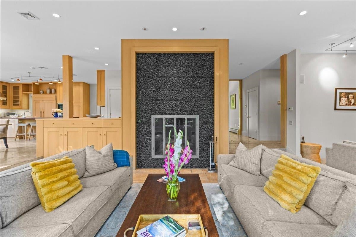 Stowe, Vermont, 05672, United States, 6 Bedrooms Bedrooms, ,3 BathroomsBathrooms,Residential,For Sale,1939476