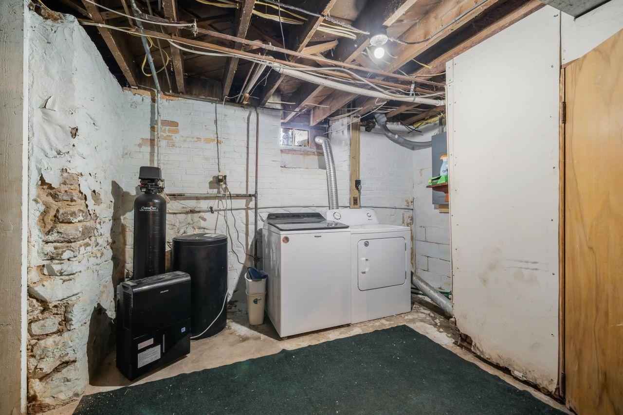 HORTONVILLE, Wisconsin, 54944, United States, 3 Bedrooms Bedrooms, ,2 BathroomsBathrooms,Residential,For Sale,1827520