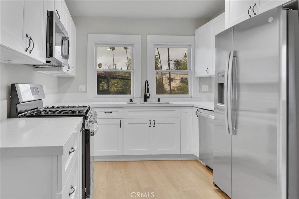 Los Angeles, California, 90042, United States, 3 Bedrooms Bedrooms, ,2 BathroomsBathrooms,Residential,For Sale,1921090