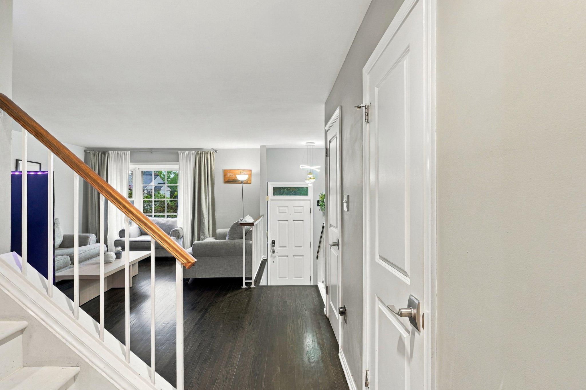  12222 Apple Orchard Court, Fairfax, VA, 22033 - 物件實景