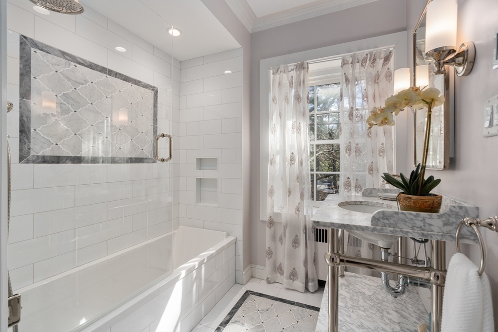 Brookline, Massachusetts, 02445, United States, 9 Bedrooms Bedrooms, ,8 BathroomsBathrooms,Residential,For Sale,1758602