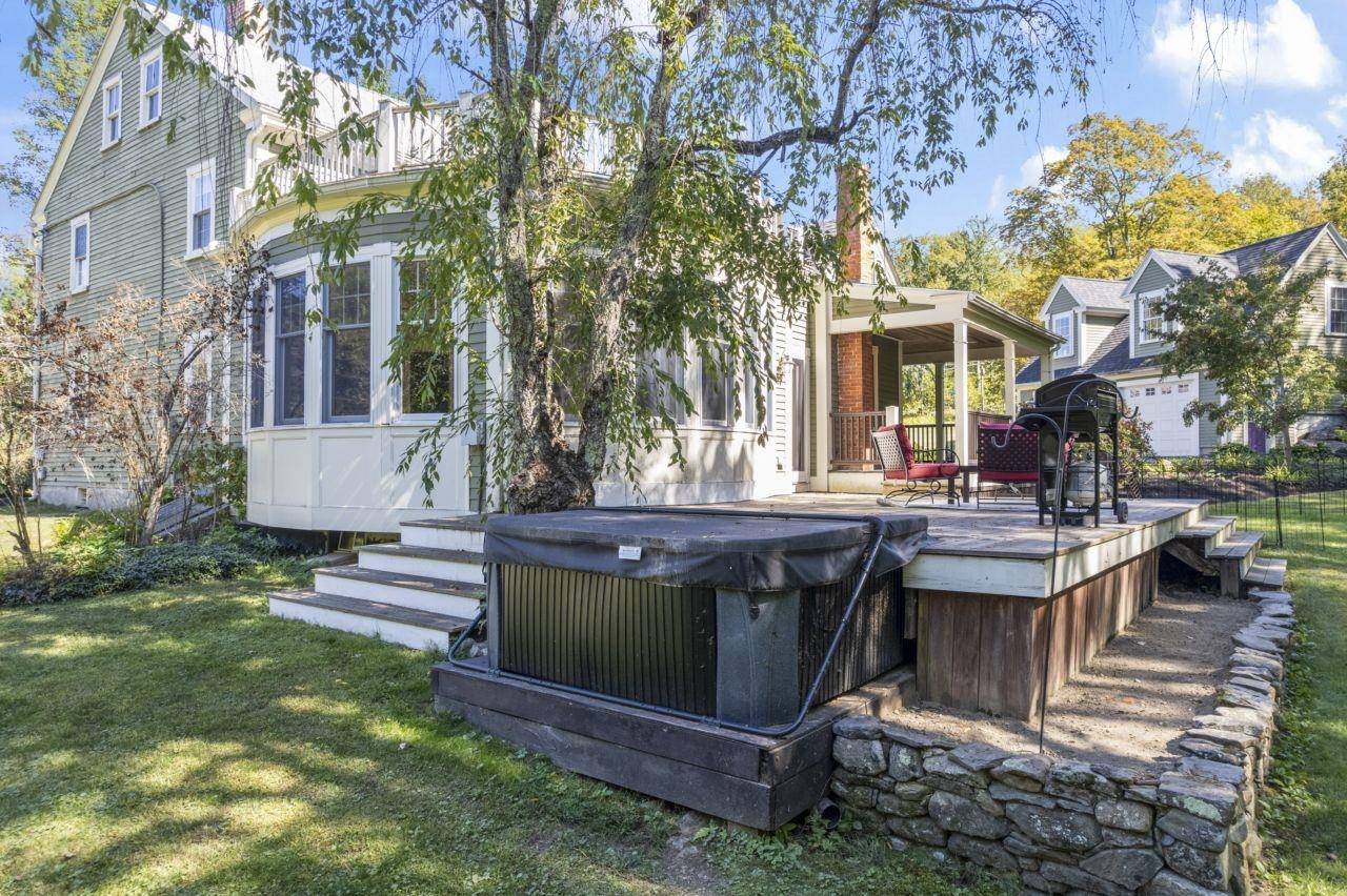 Barrington, New Hampshire, 03825, United States, 4 Bedrooms Bedrooms, ,3 BathroomsBathrooms,Residential,For Sale,1984390