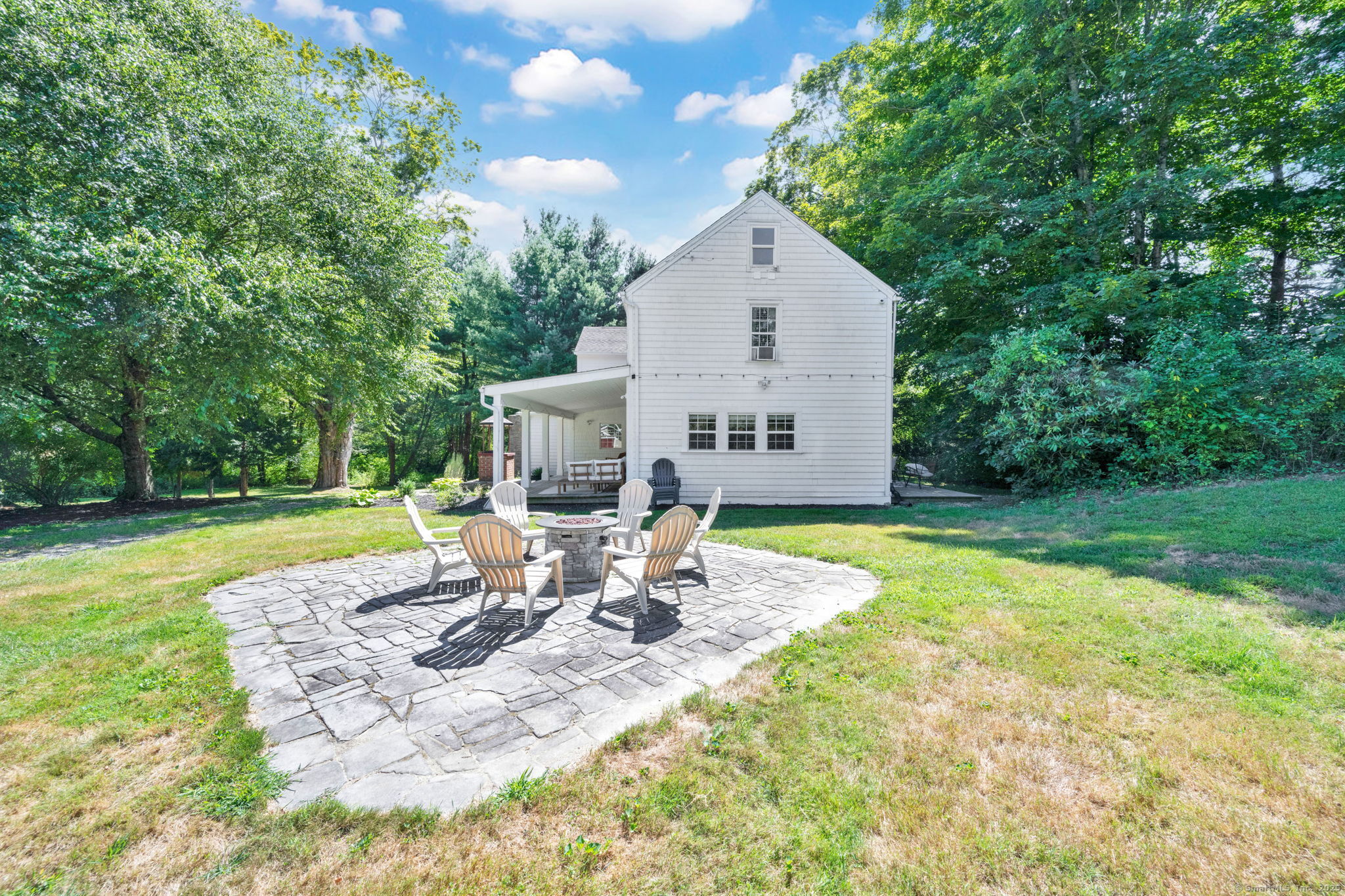 Pomfret, Connecticut, 06259, United States, 3 Bedrooms Bedrooms, ,3 BathroomsBathrooms,Residential,For Sale,1925586