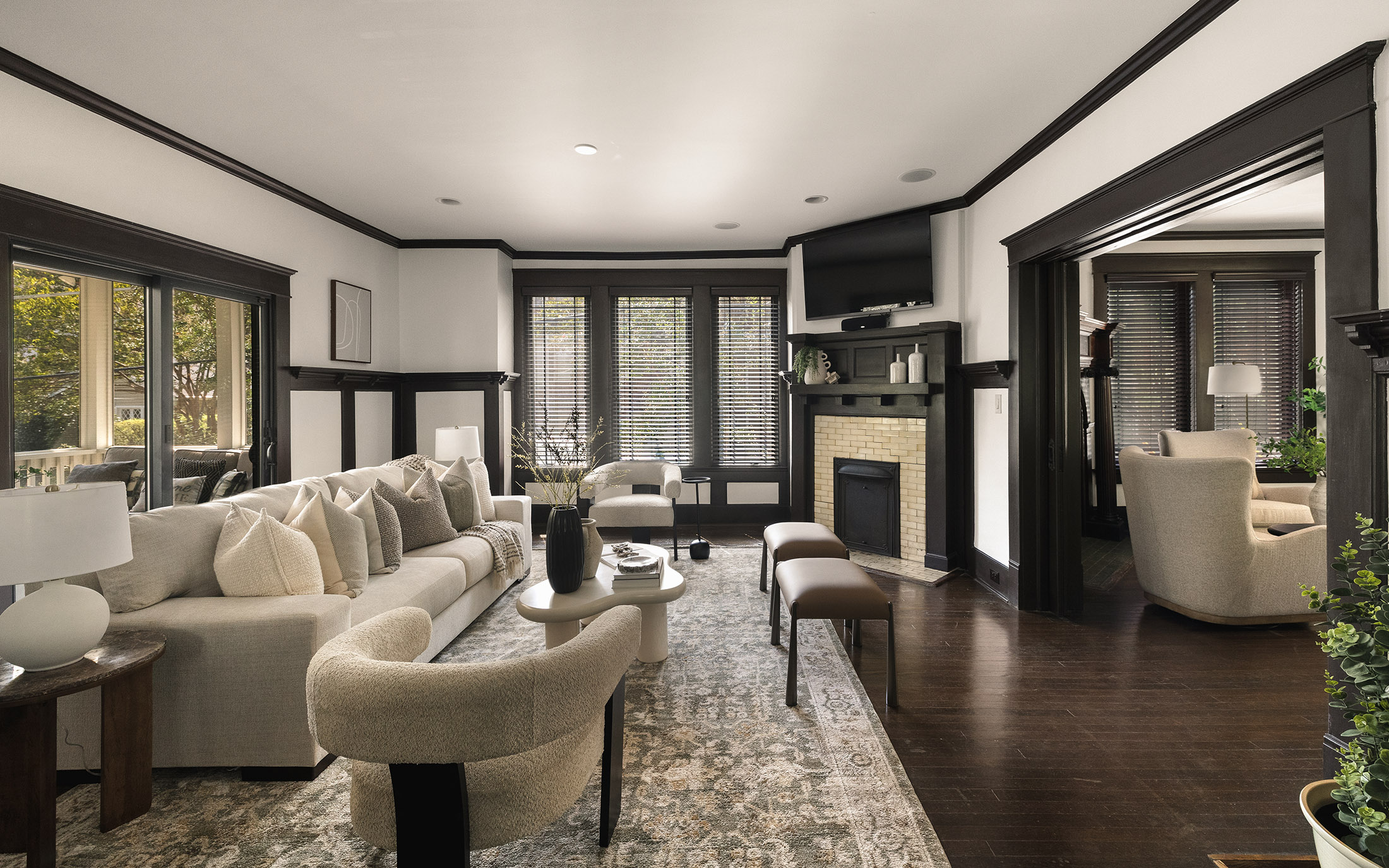  Historic Midtown Charm with a Rare Gated Two-Car Garage - 物件實景