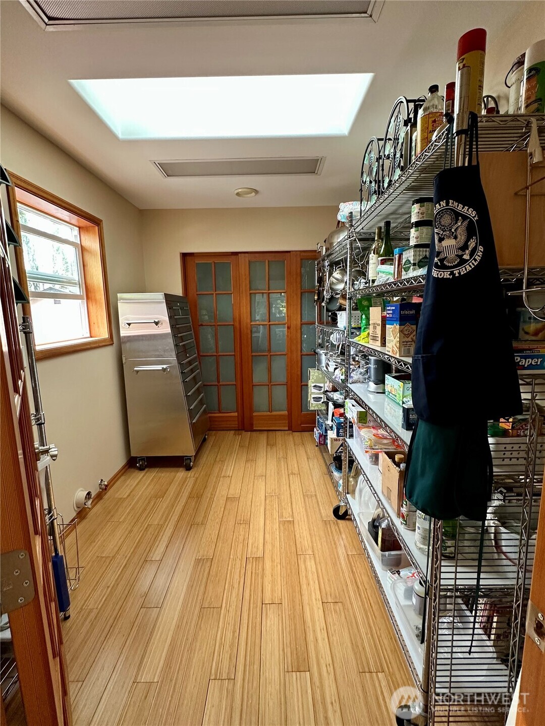 Kirkland, Washington, 98034, United States, 4 Bedrooms Bedrooms, ,3 BathroomsBathrooms,Residential,For Sale,1975566