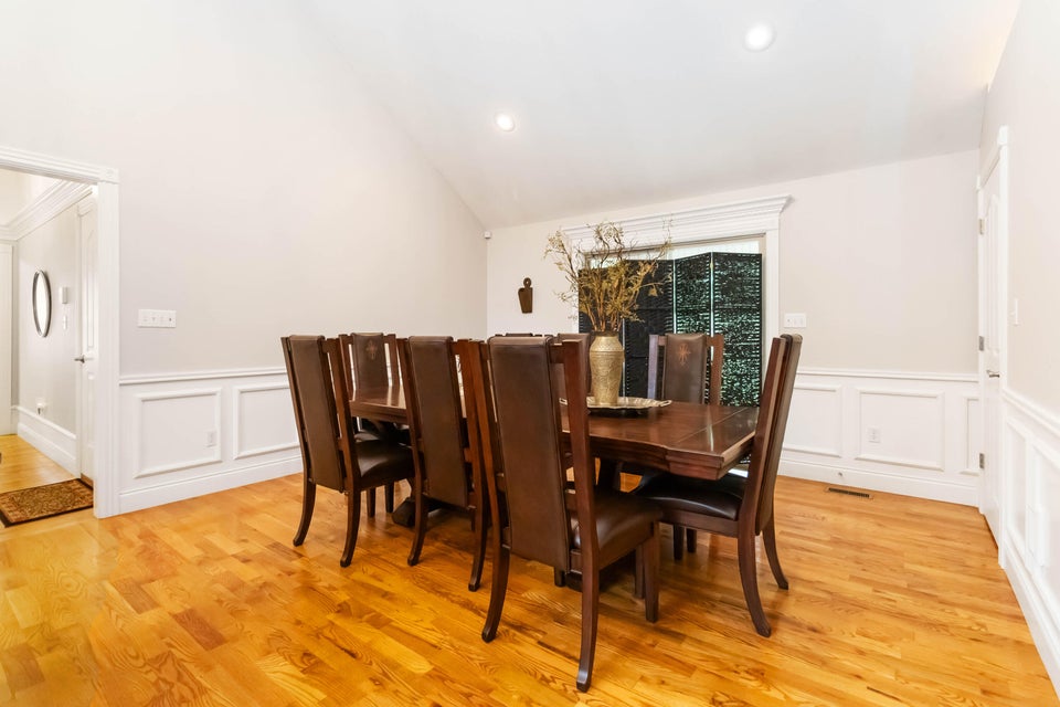 Somerset, Kentucky, 42503, United States, 4 Bedrooms Bedrooms, ,4 BathroomsBathrooms,Residential,For Sale,1976545