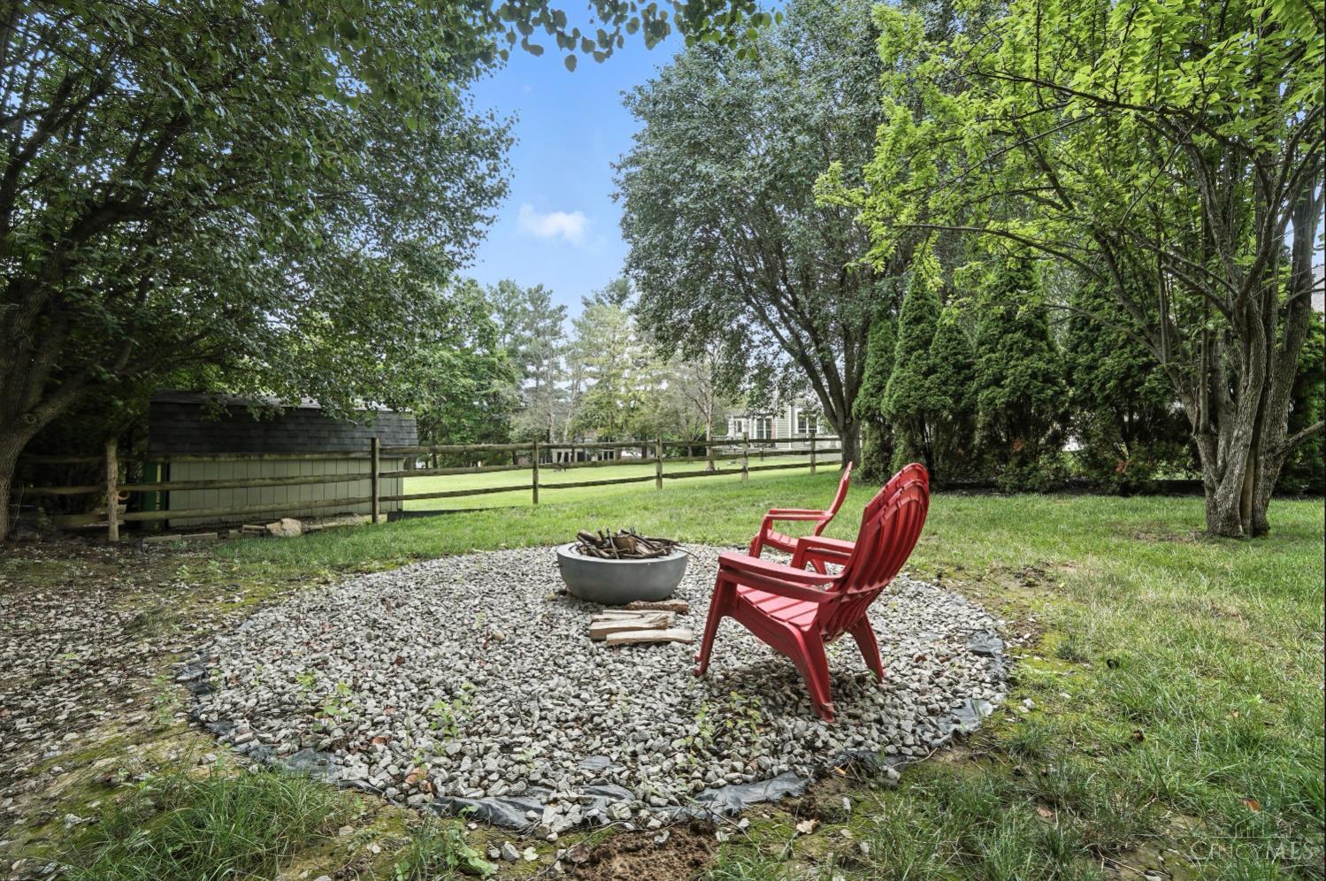 Blue Ash, Ohio, 45241, United States, 4 Bedrooms Bedrooms, ,4 BathroomsBathrooms,Residential,For Sale,1902306