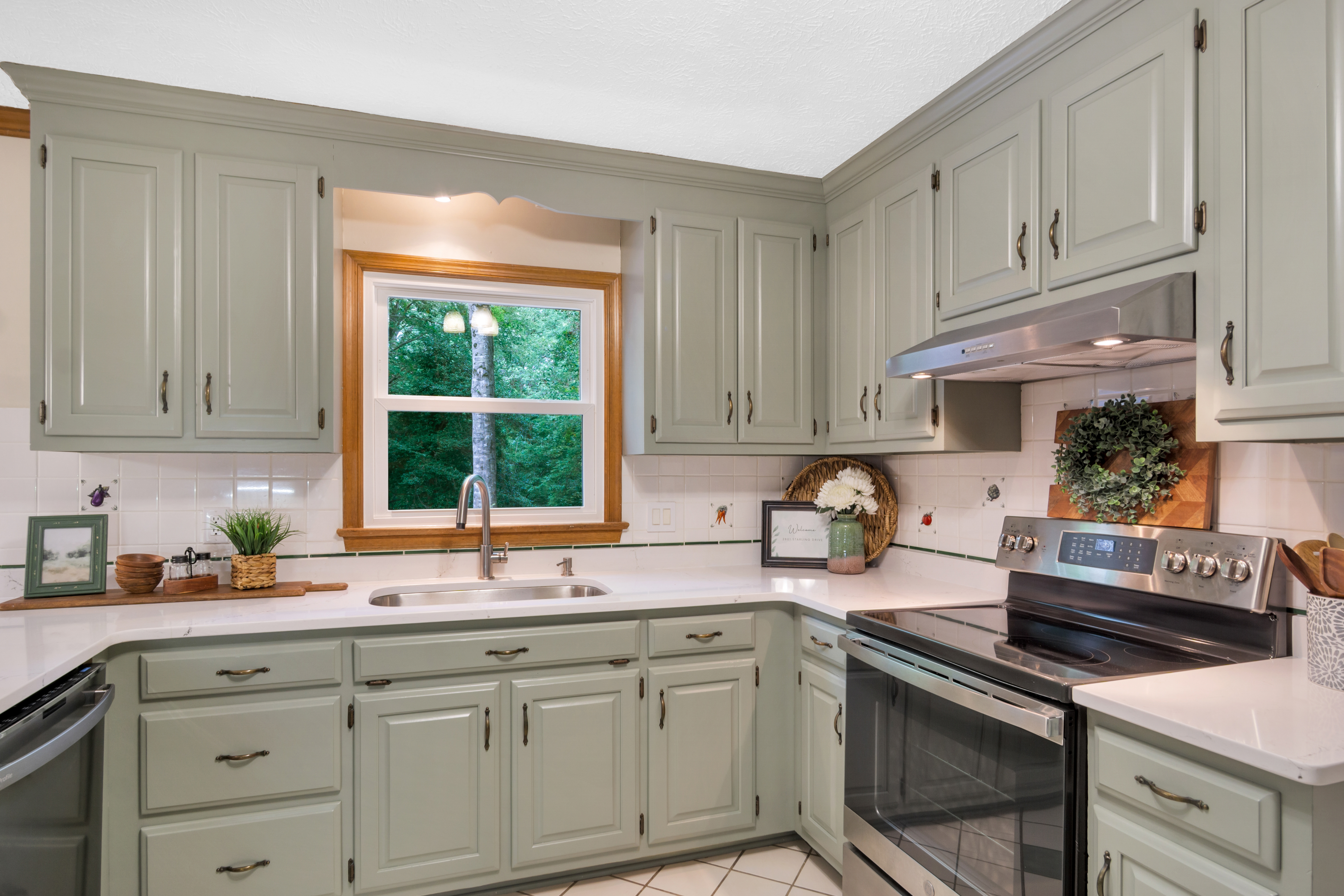 Williamsburg, Virginia, 23185, United States, 4 Bedrooms Bedrooms, ,4 BathroomsBathrooms,Residential,For Sale,1892691