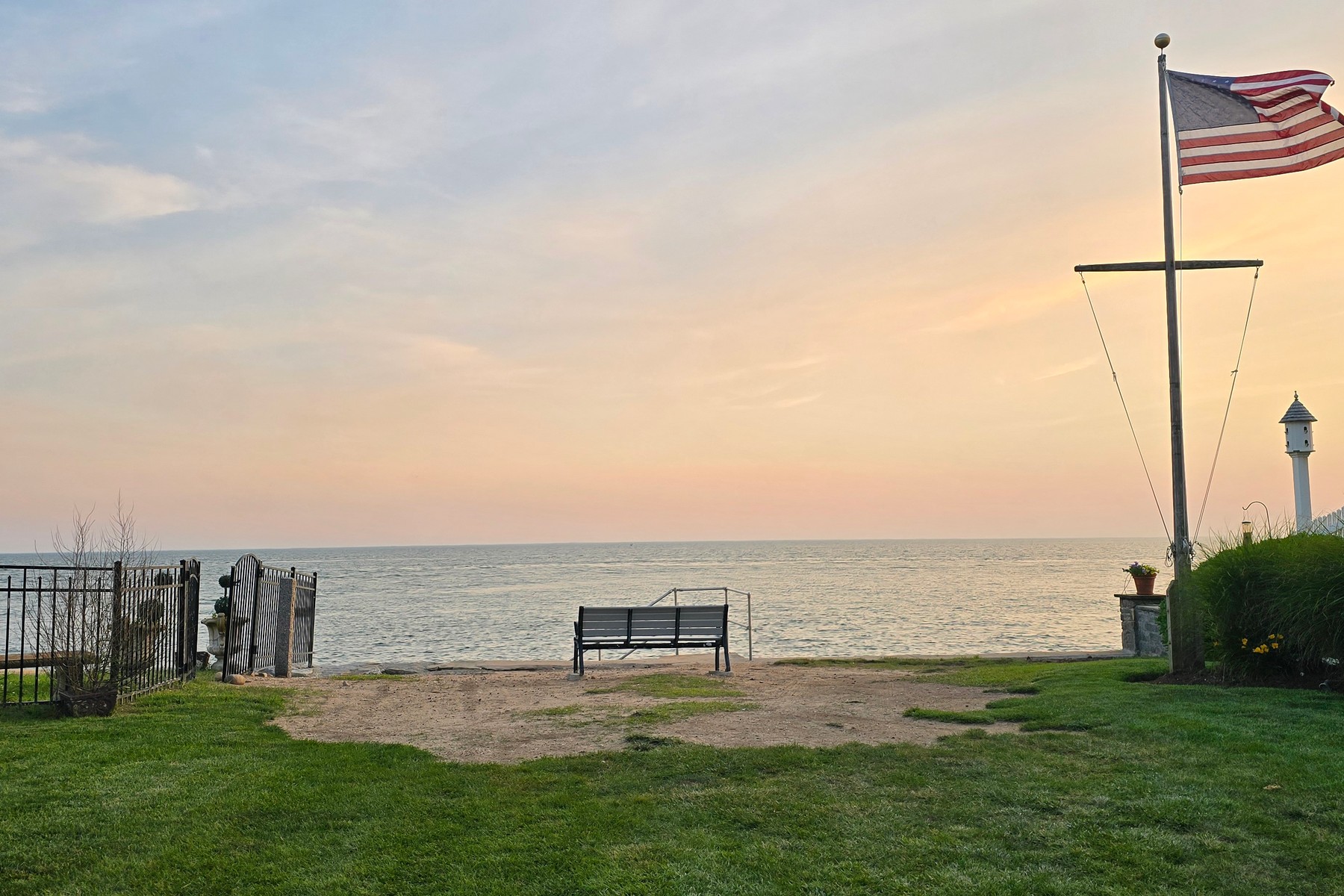  Year Round Beach Home Awaits you in Cornfield Point - 物件實景