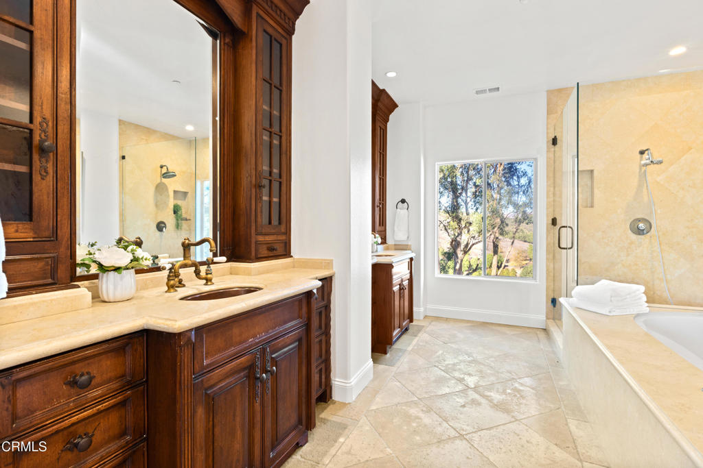 Camarillo, California, 93012, United States, 5 Bedrooms Bedrooms, ,4 BathroomsBathrooms,Residential,For Sale,1826844