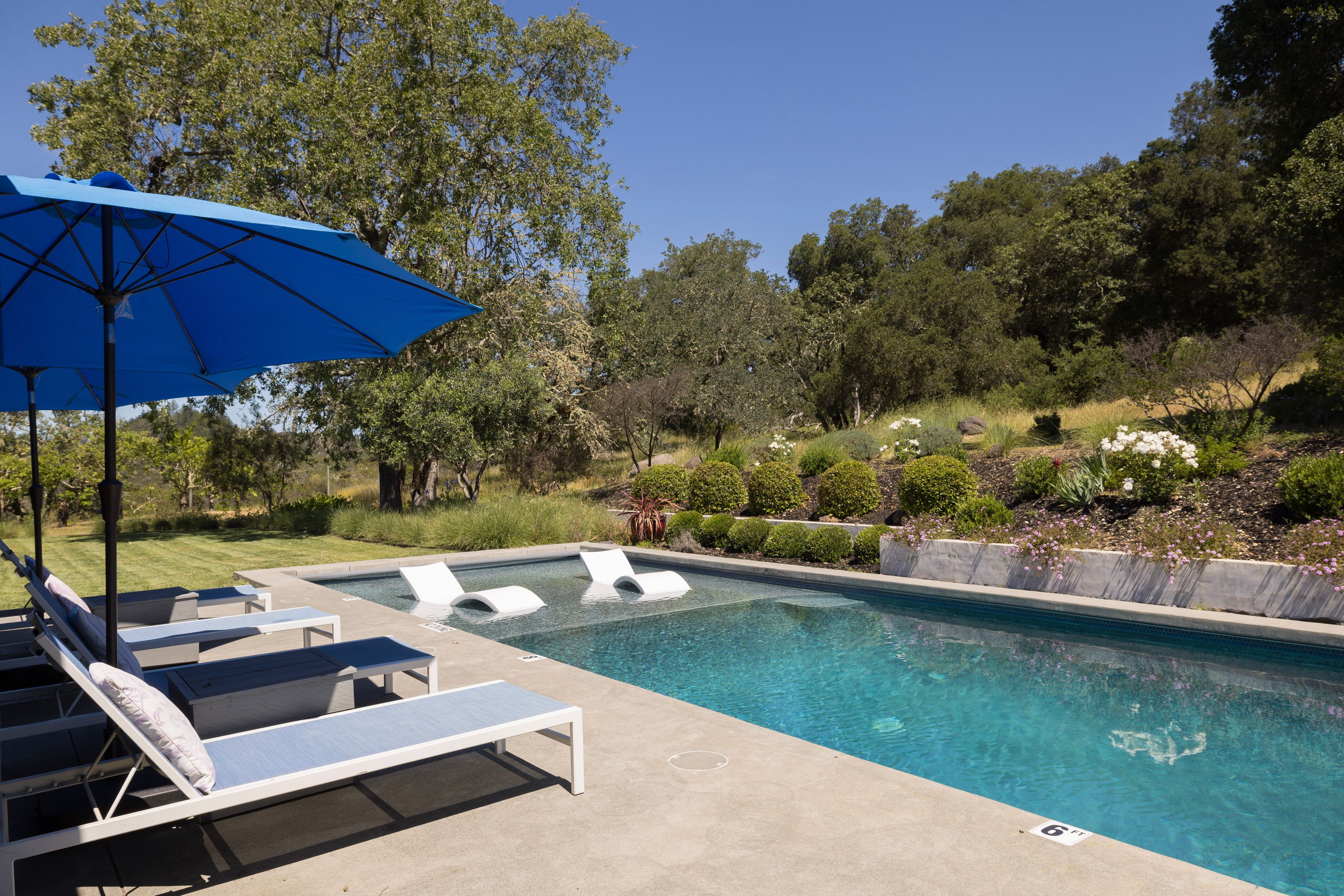  Income Producing Calistoga Compound - 物件實景