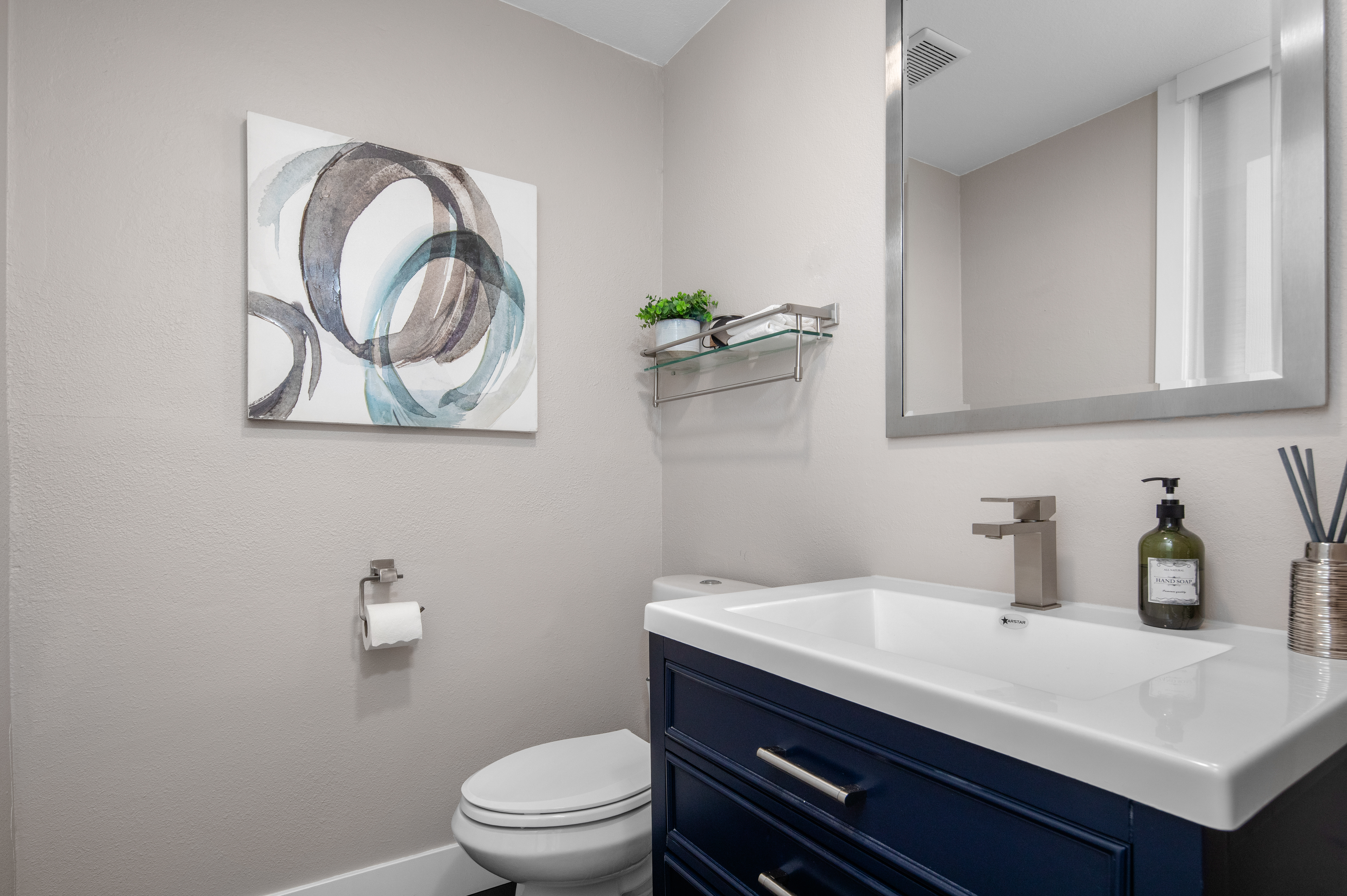  24762 Glenwood Drive, Lake Forest, CA 92630 - 物件實景