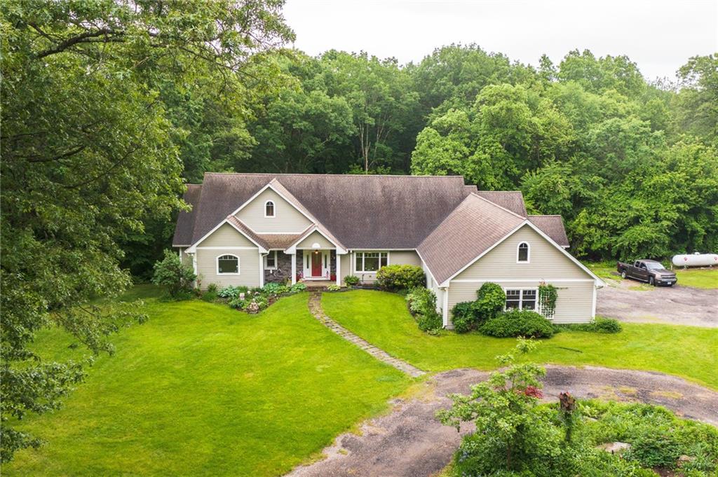 Cranston, Rhode Island, 02921, United States, 3 Bedrooms Bedrooms, ,3 BathroomsBathrooms,Residential,For Sale,1978499