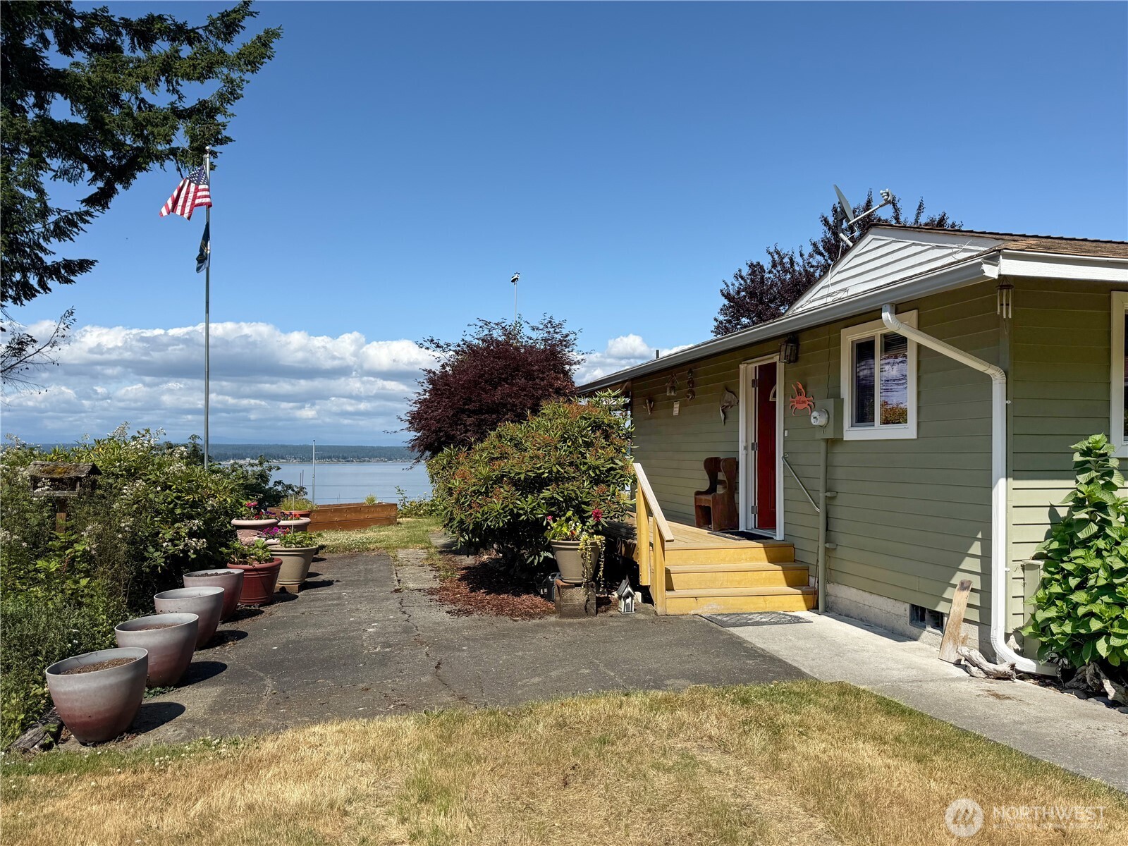 Hat Island, Washington, 98206, United States, 2 Bedrooms Bedrooms, ,1 BathroomBathrooms,Residential,For Sale,2006493