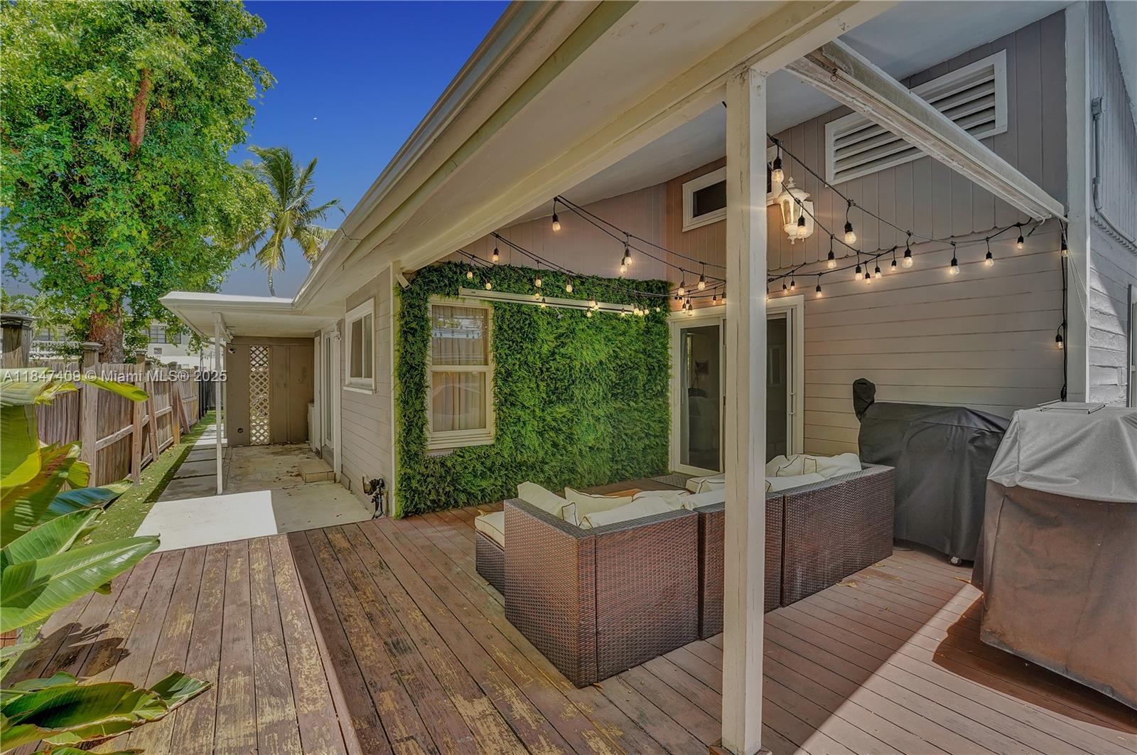 Fort Lauderdale, Florida, 33304, United States, 3 Bedrooms Bedrooms, ,2 BathroomsBathrooms,Residential,For Sale,1901342