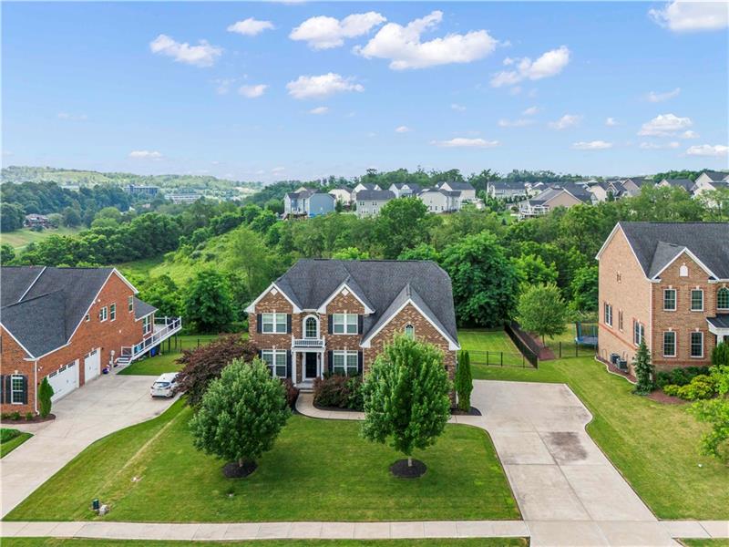 Canonsburg, Pennsylvania, 15317, United States, 5 Bedrooms Bedrooms, ,4 BathroomsBathrooms,Residential,For Sale,1914664