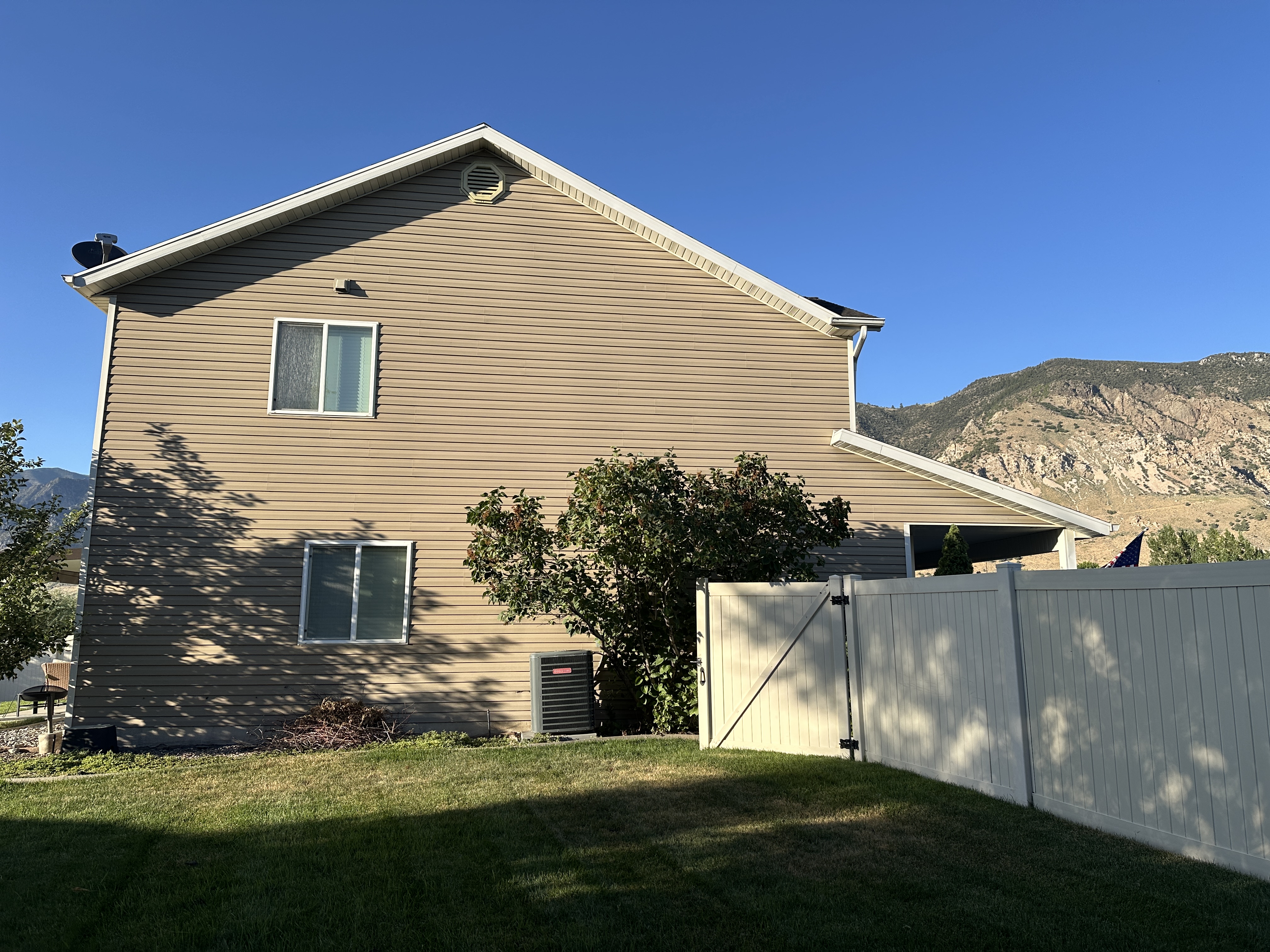 Brigham, Utah, 84302, United States, 4 Bedrooms Bedrooms, ,3 BathroomsBathrooms,Residential,For Sale,1903328