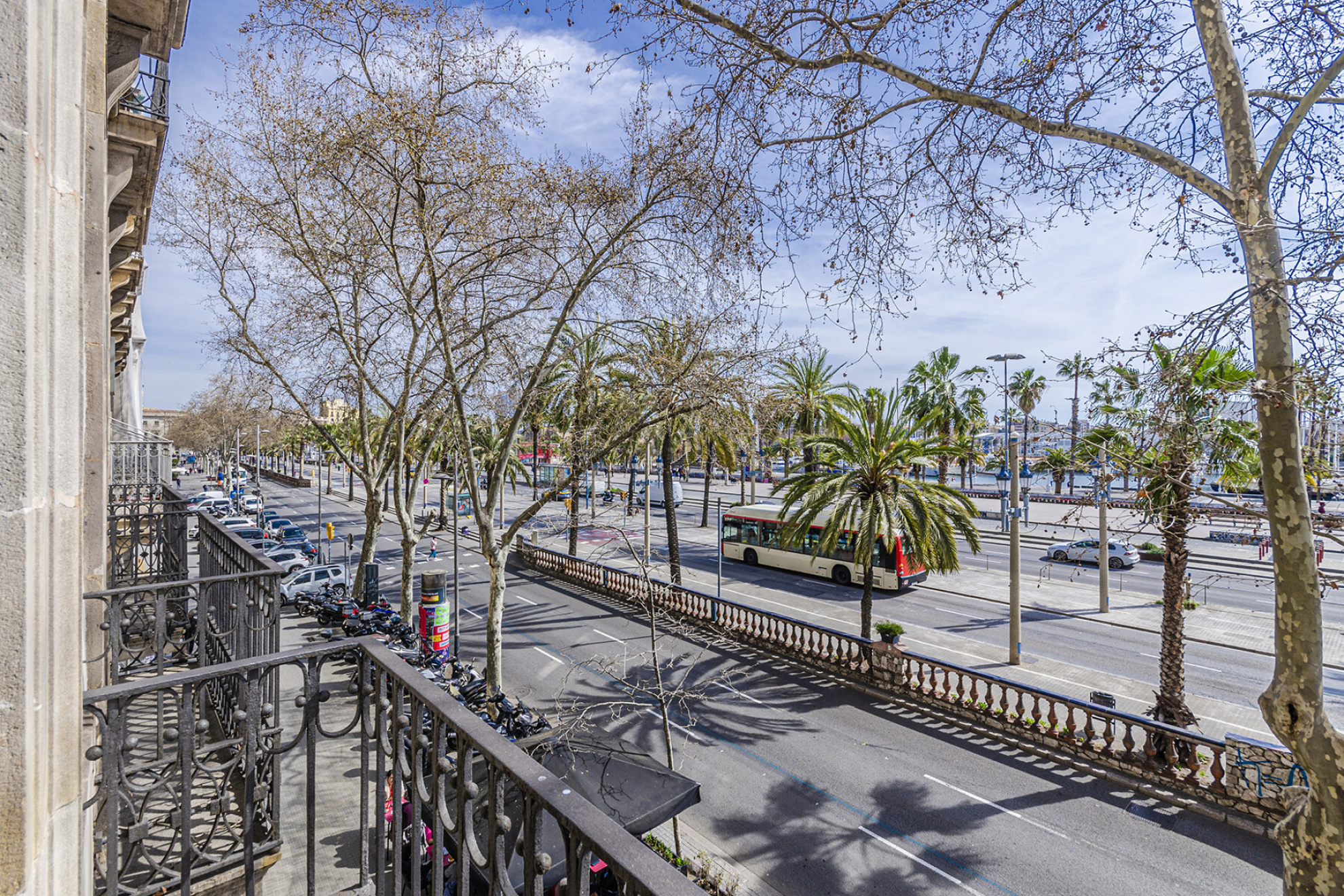  Magnificent, renovated main residence in a historic estate overlooking Port Vell - 物件實景