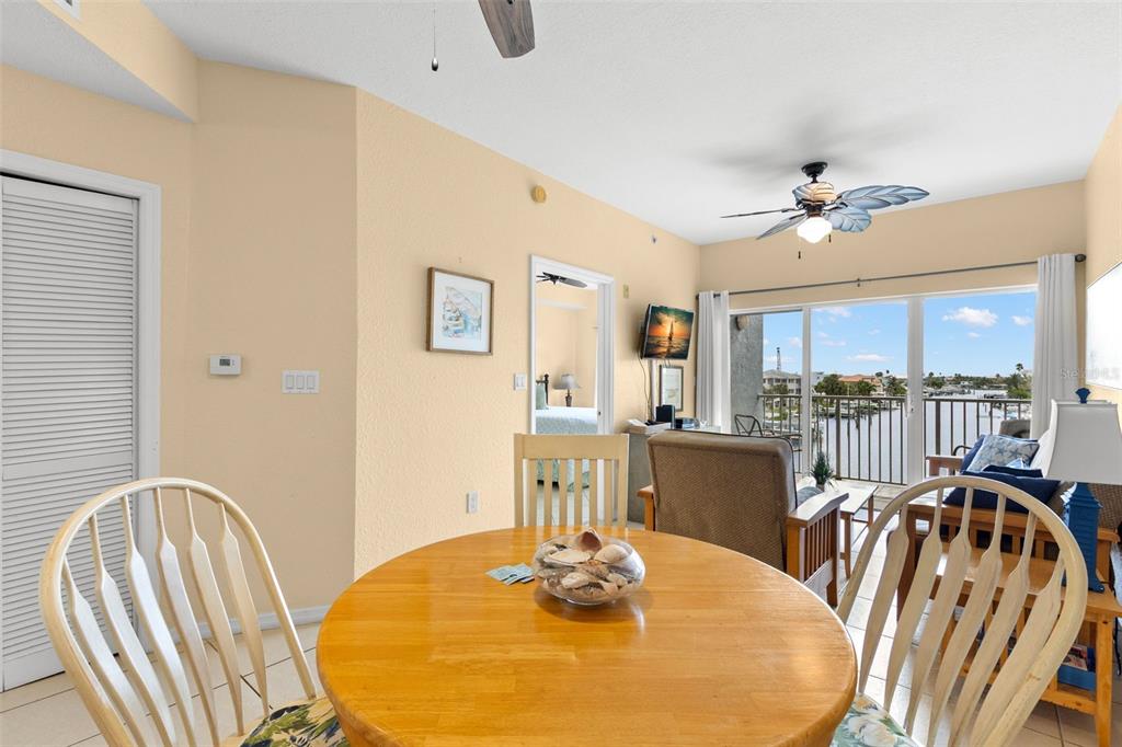 St Petersburg, Florida, 33708, United States, 2 Bedrooms Bedrooms, ,2 BathroomsBathrooms,Residential,For Sale,1950860