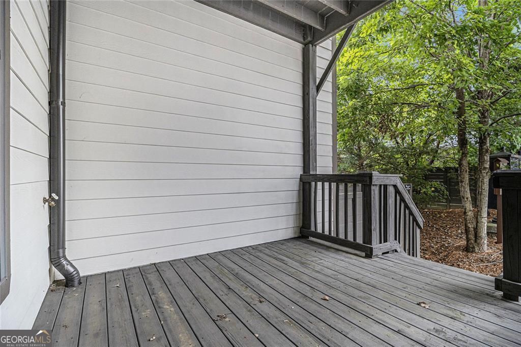 Atlanta, Georgia, 30324, United States, 4 Bedrooms Bedrooms, ,5 BathroomsBathrooms,Residential,For Sale,1909913