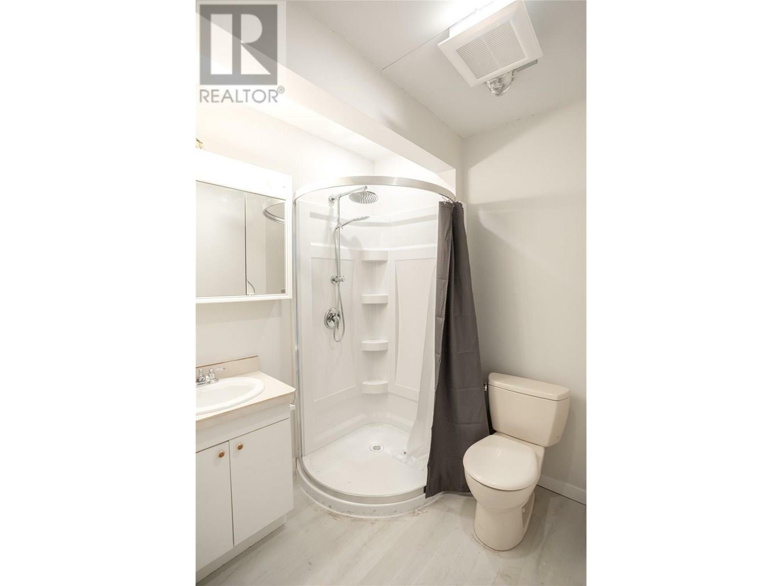 KELOWNA, British Columbia, V1Y 7C9, CA, 2 Bedrooms Bedrooms, ,2 BathroomsBathrooms,Residential,For Sale,1874536