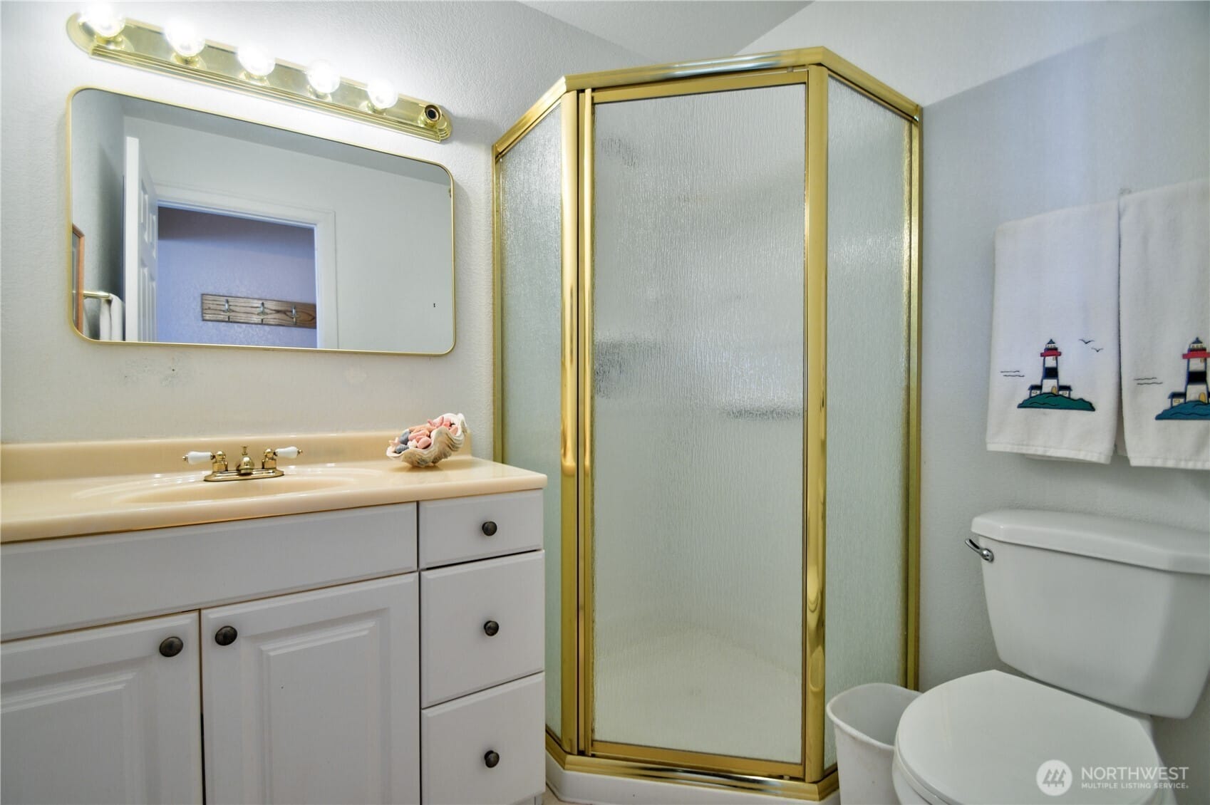 Brinnon, Washington, 98320, United States, 2 Bedrooms Bedrooms, ,Residential,For Sale,1771053