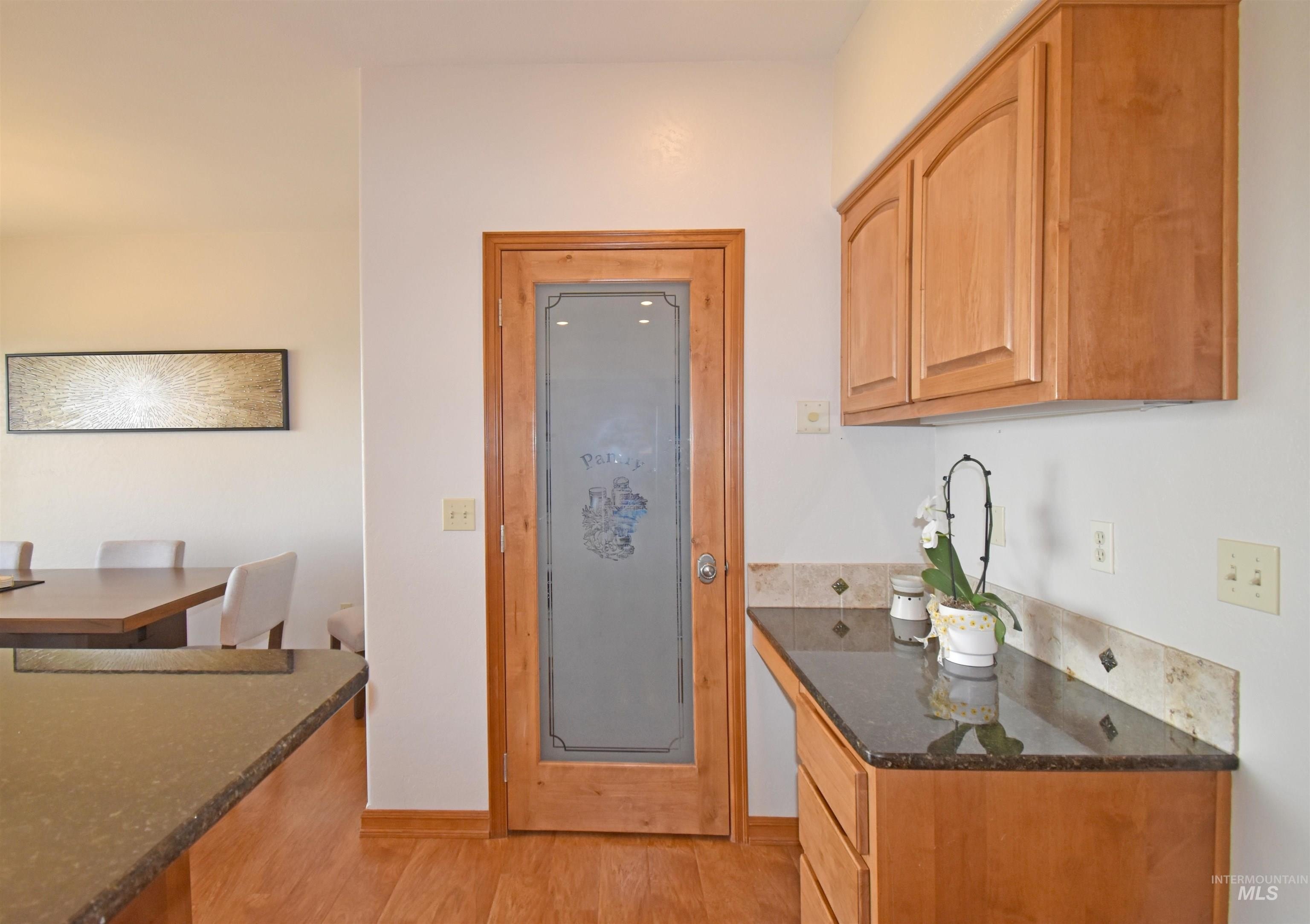 Clarkston, Washington, 99403, United States, 4 Bedrooms Bedrooms, ,3 BathroomsBathrooms,Residential,For Sale,1974298