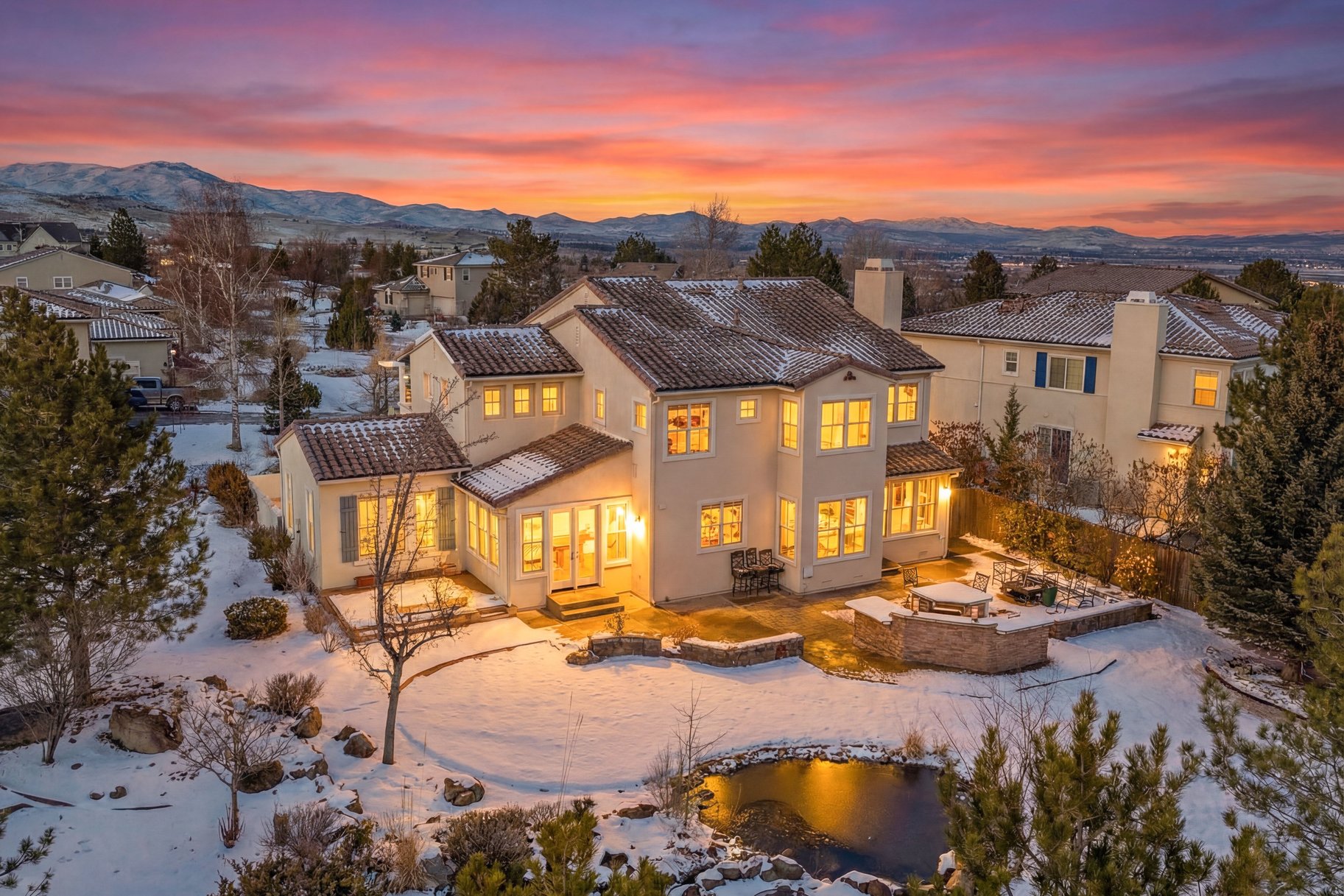  Spacious Retreat with Panoramic Views in a Premiere Gated Community - 物件實景